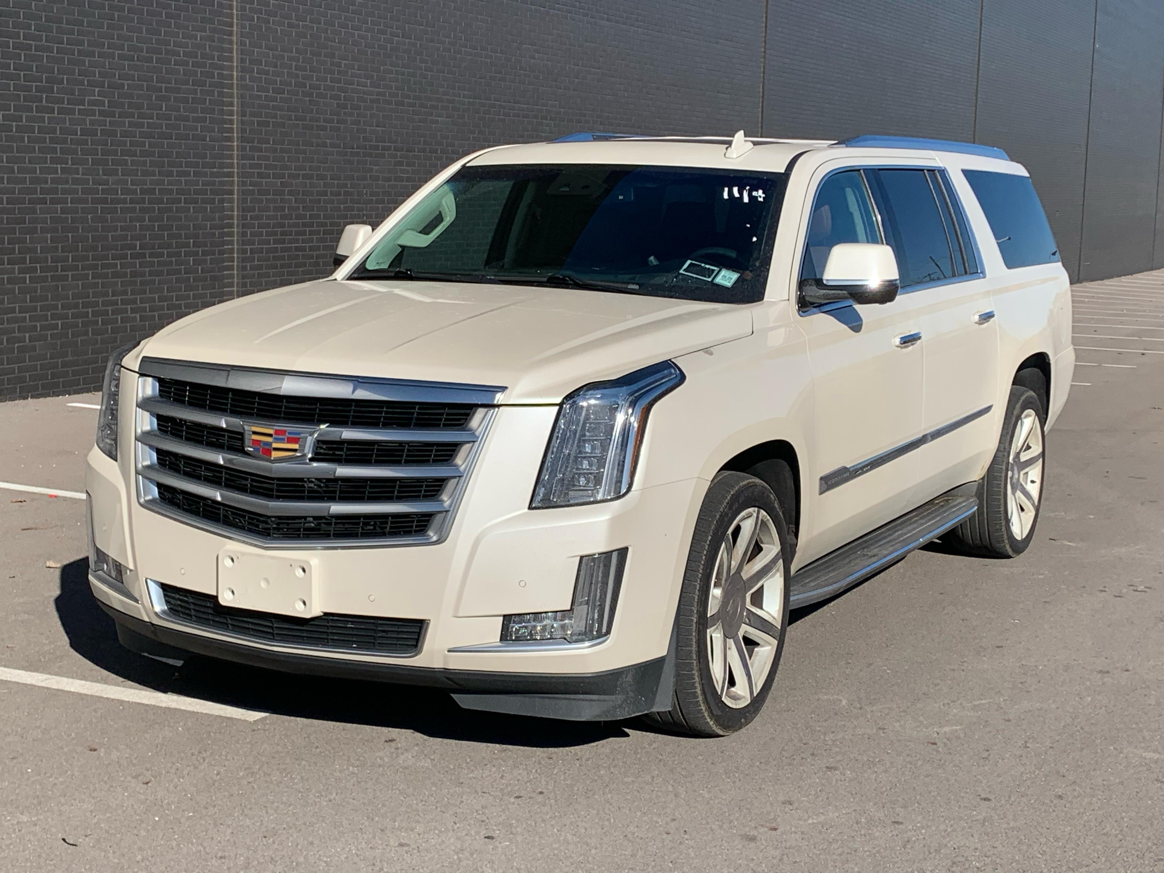 2015 Cadillac Escalade ESV AWD Luxury's photo