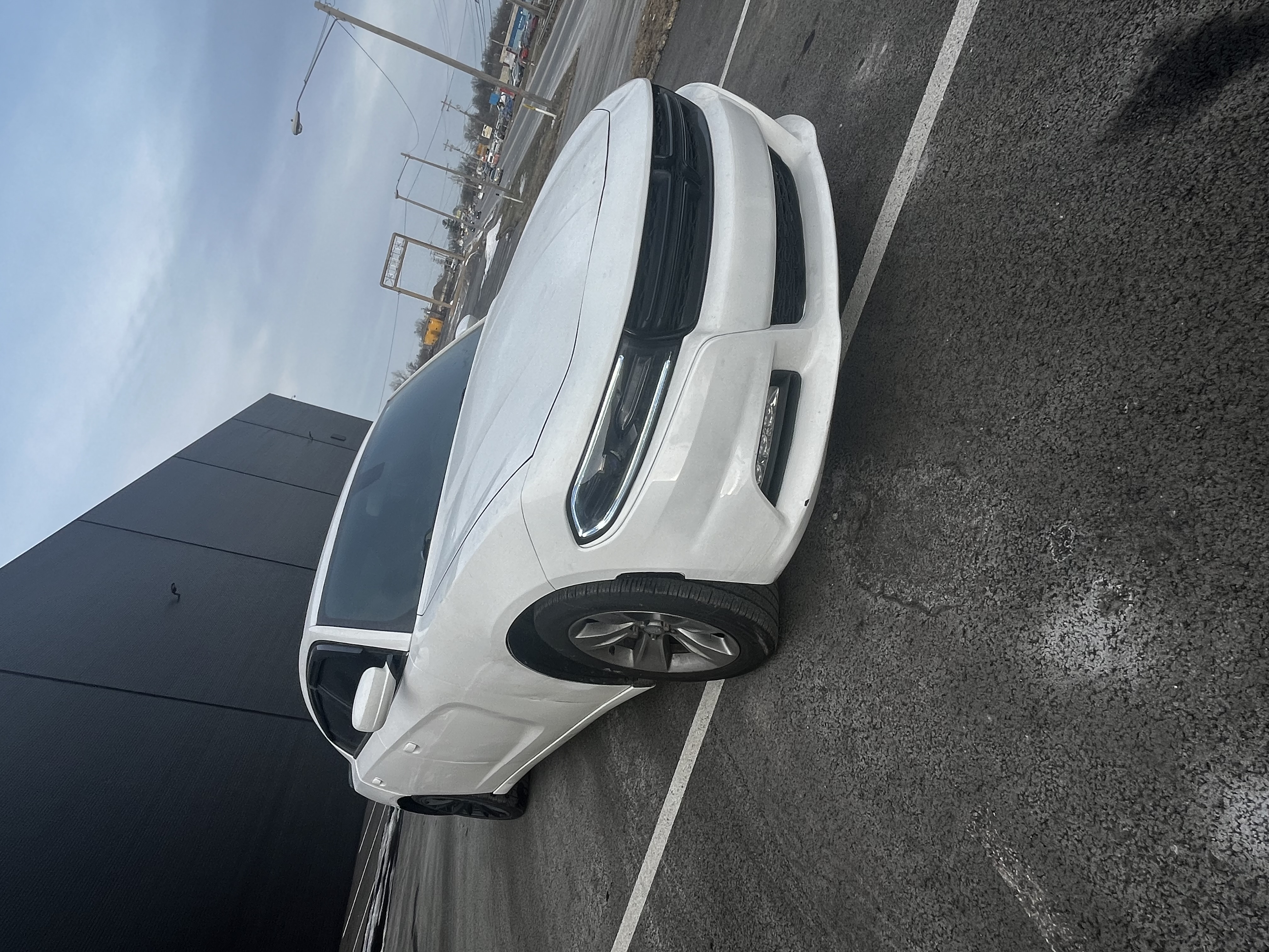 2016 Dodge Charger SE's photo