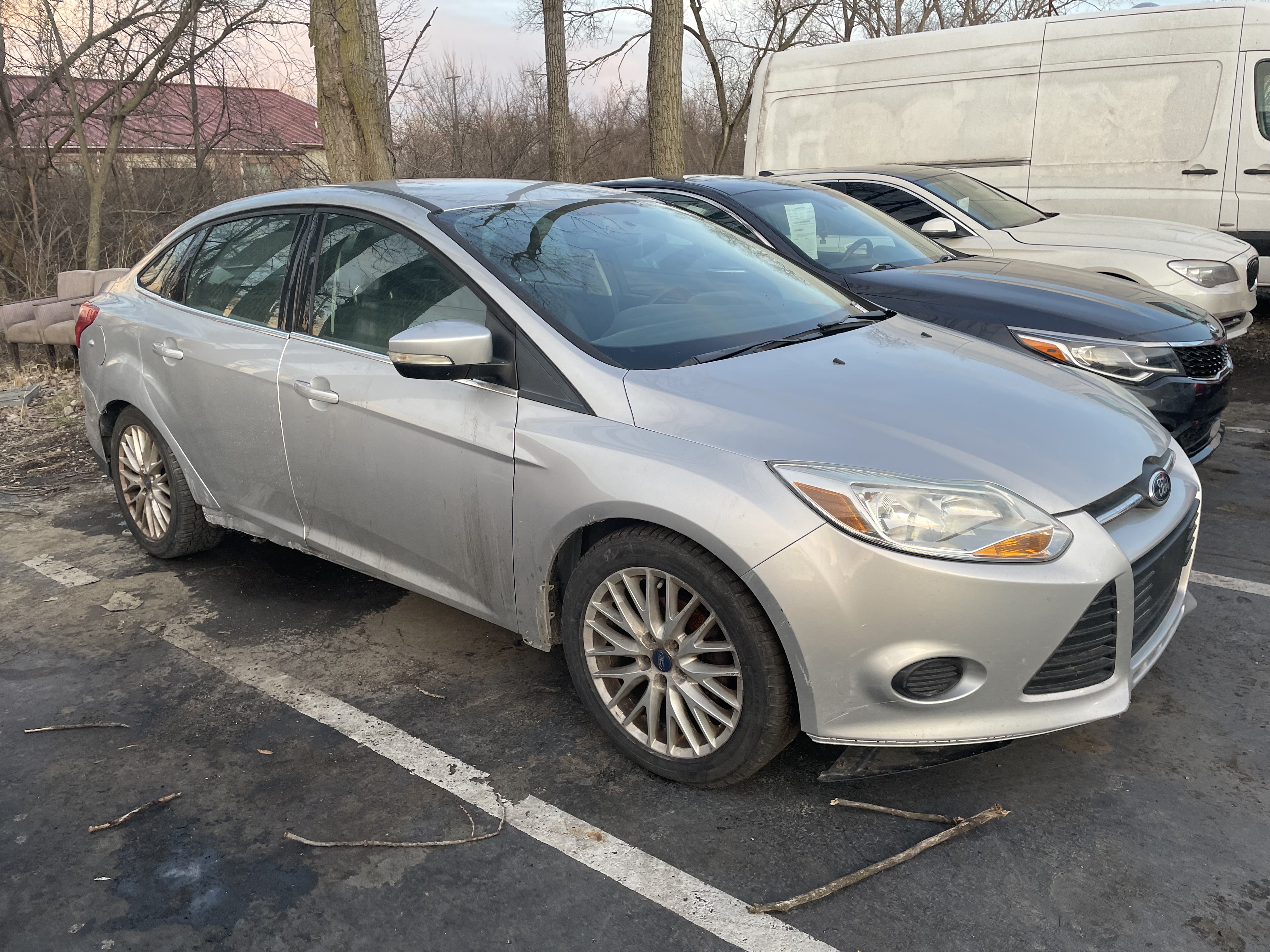 2014 Ford Focus Sedan S's photo