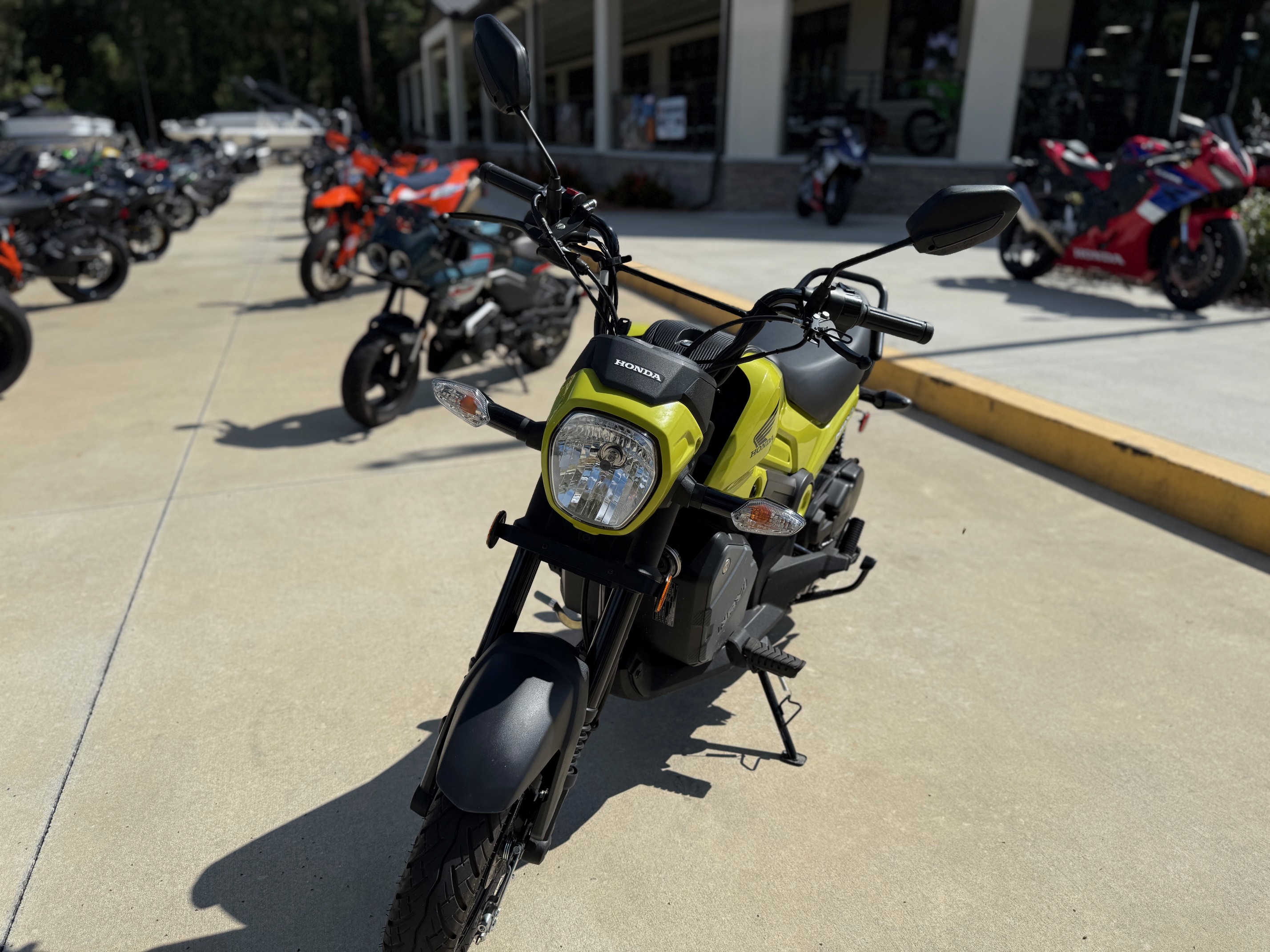 2022 Green Honda Navi