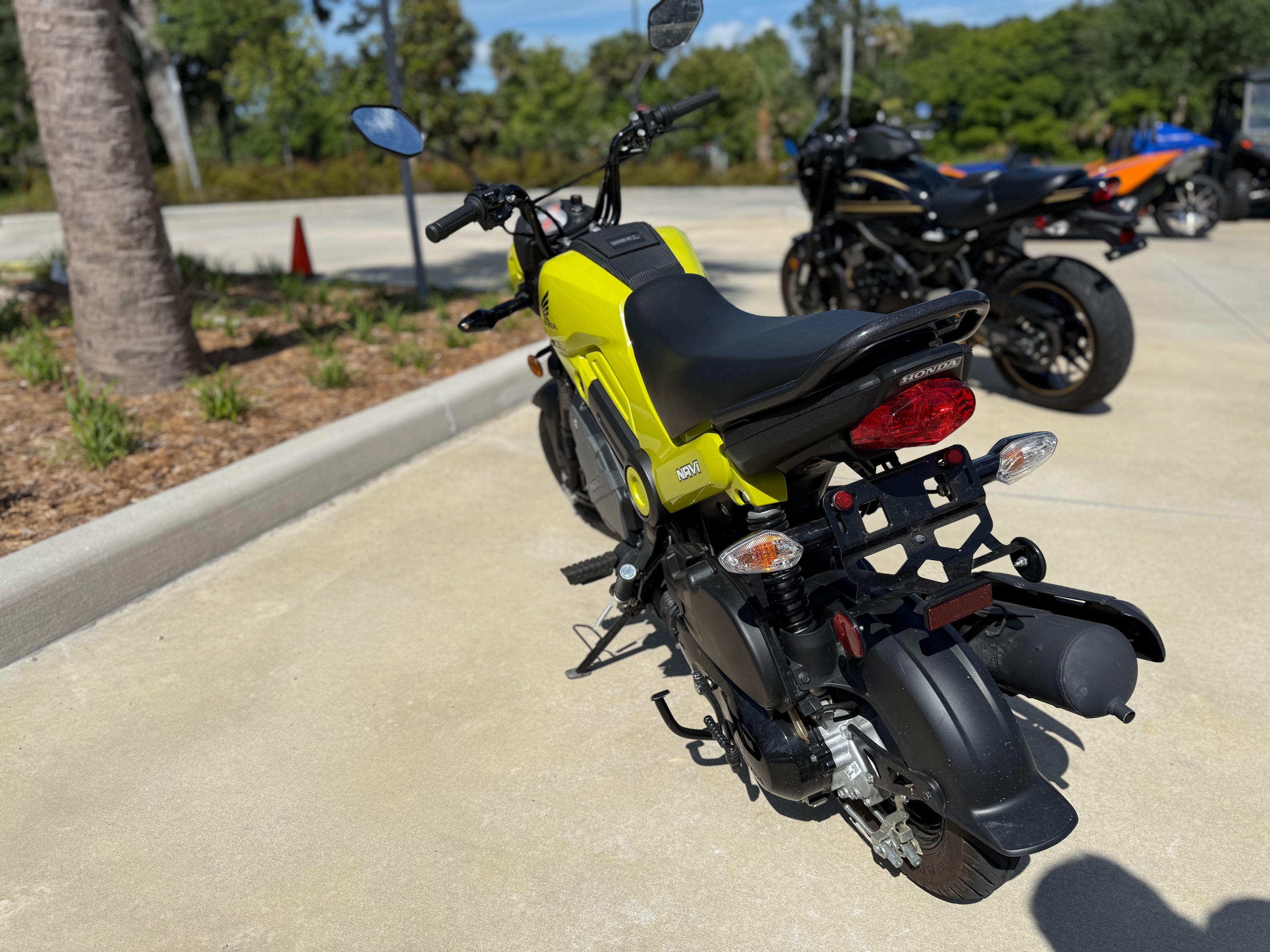 2022 Green Honda Navi