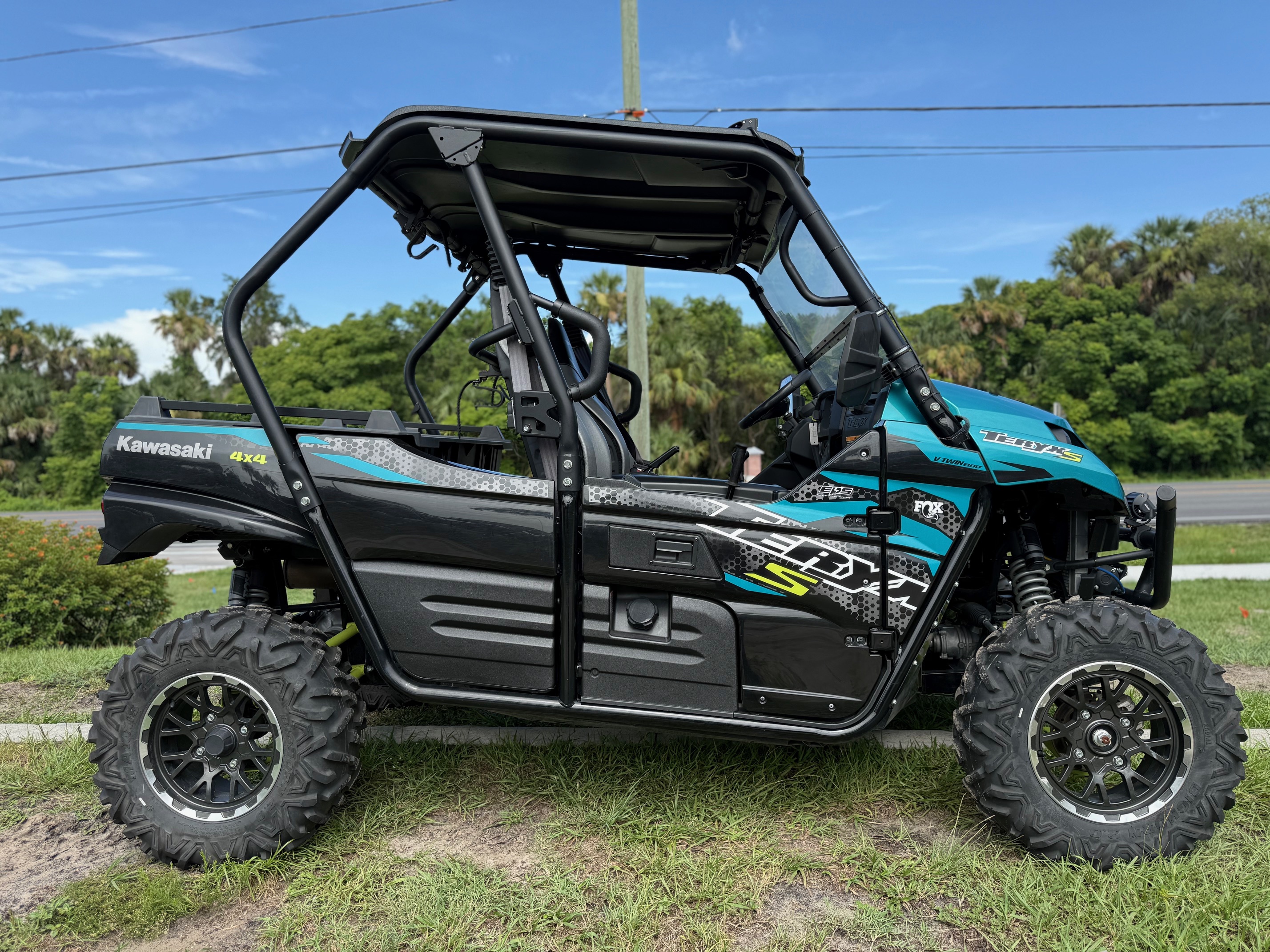 2023 - Kawasaki Teryx S LE