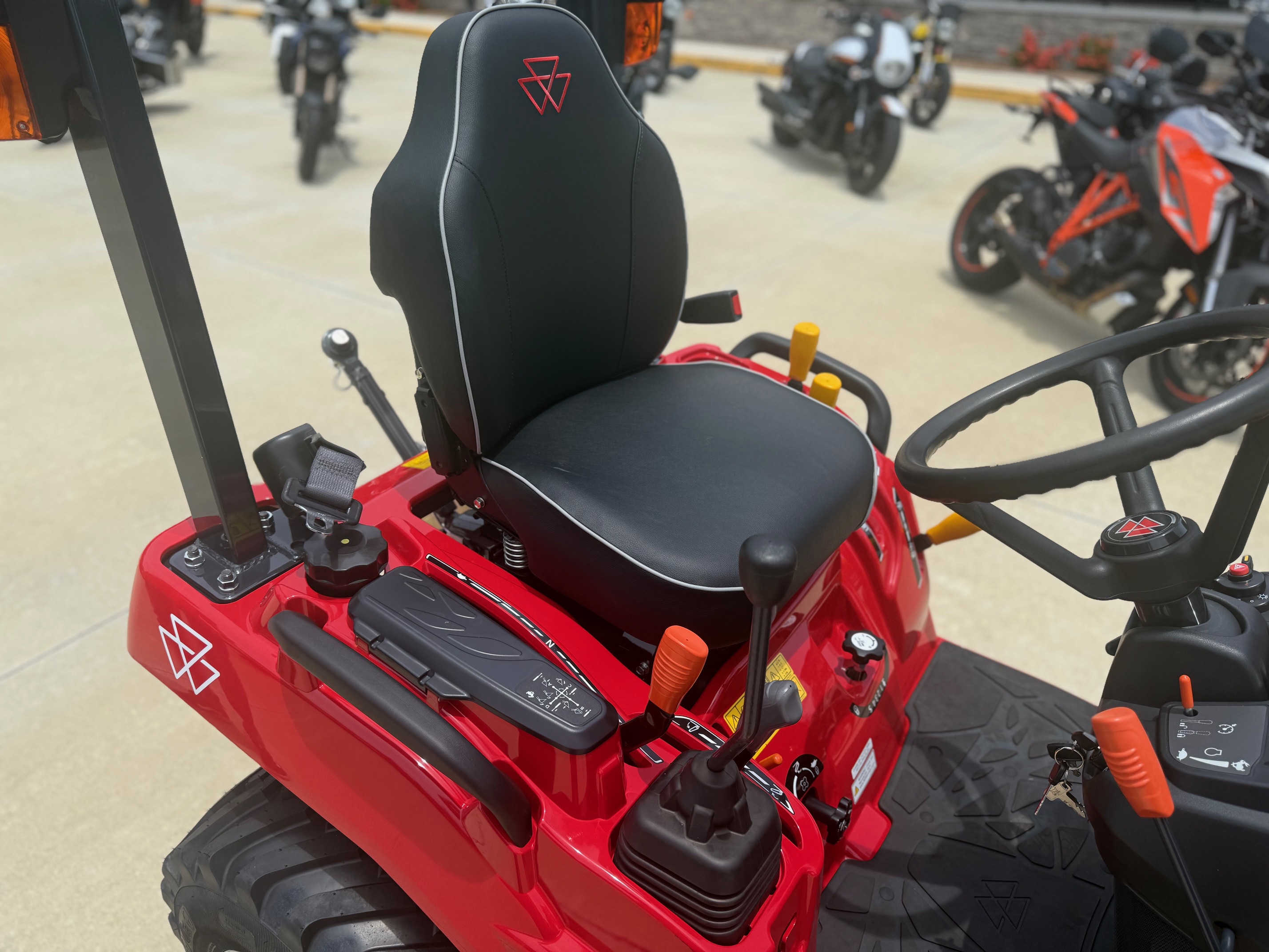 2025 - Massey Ferguson MF 1GC.23 HST