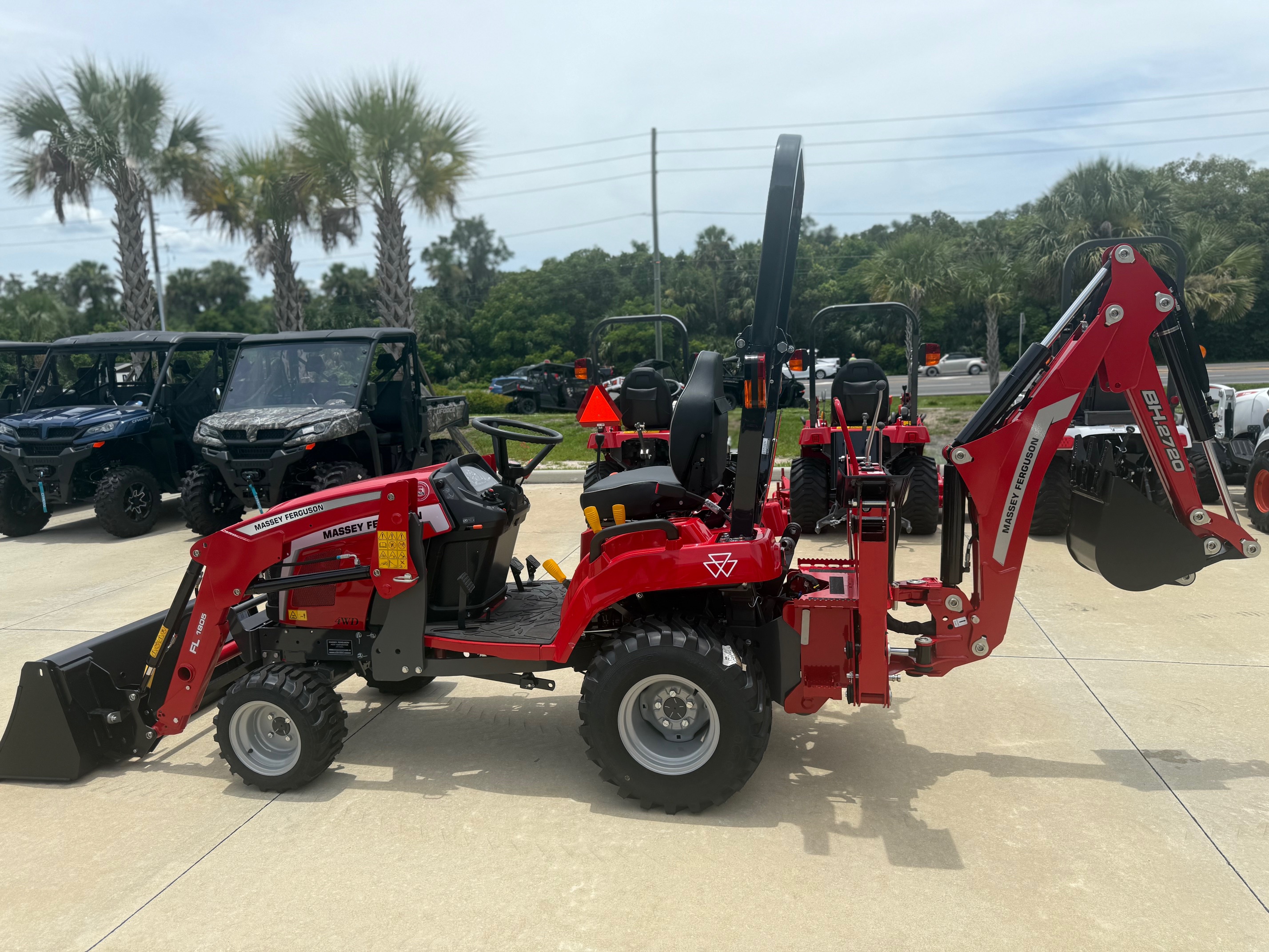 2025 - Massey Ferguson MF 1GC.23B HST 4WD