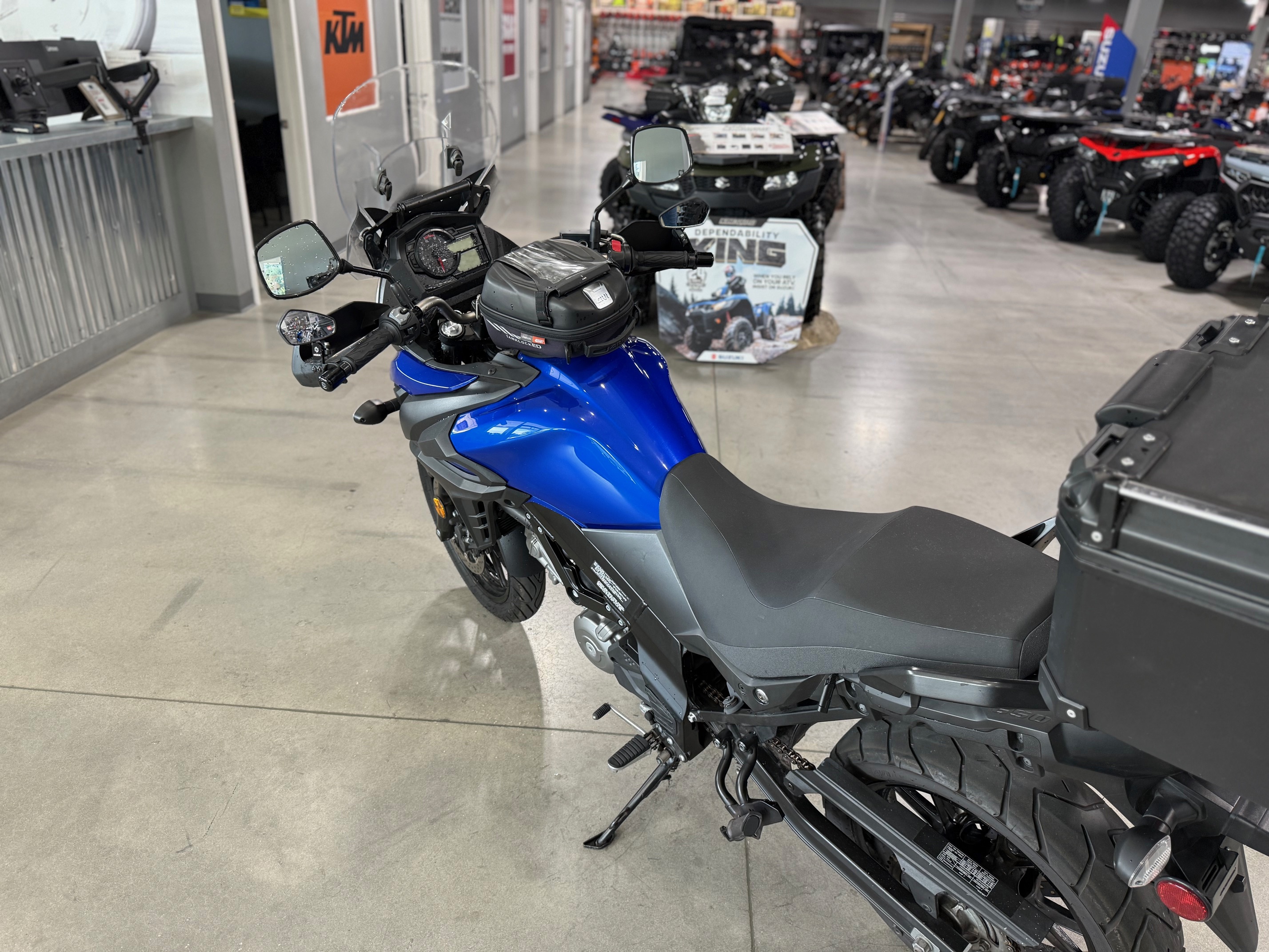 2023 - Suzuki V-Strom 650