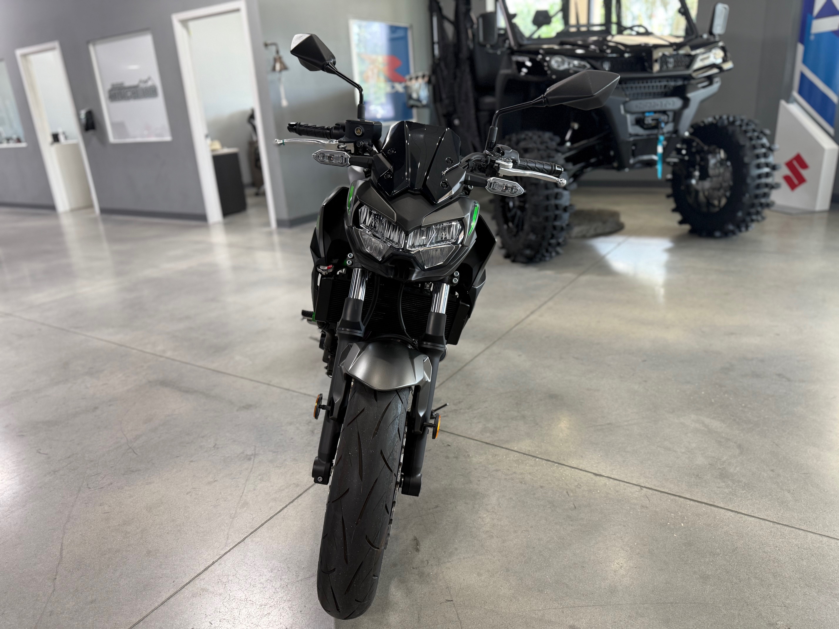 2023 - Kawasaki Z650 Base