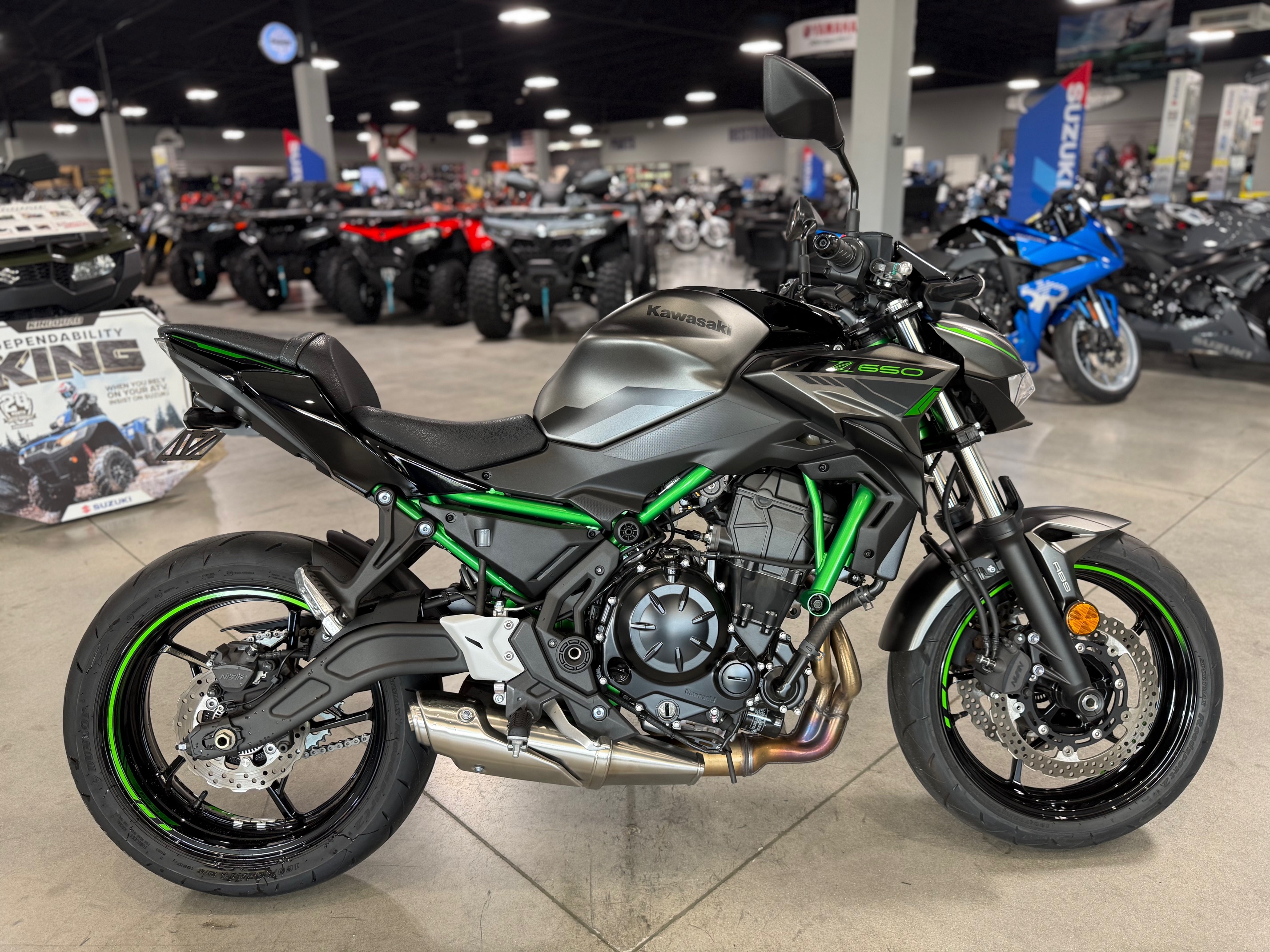 との Used Kawasaki DeLand FL