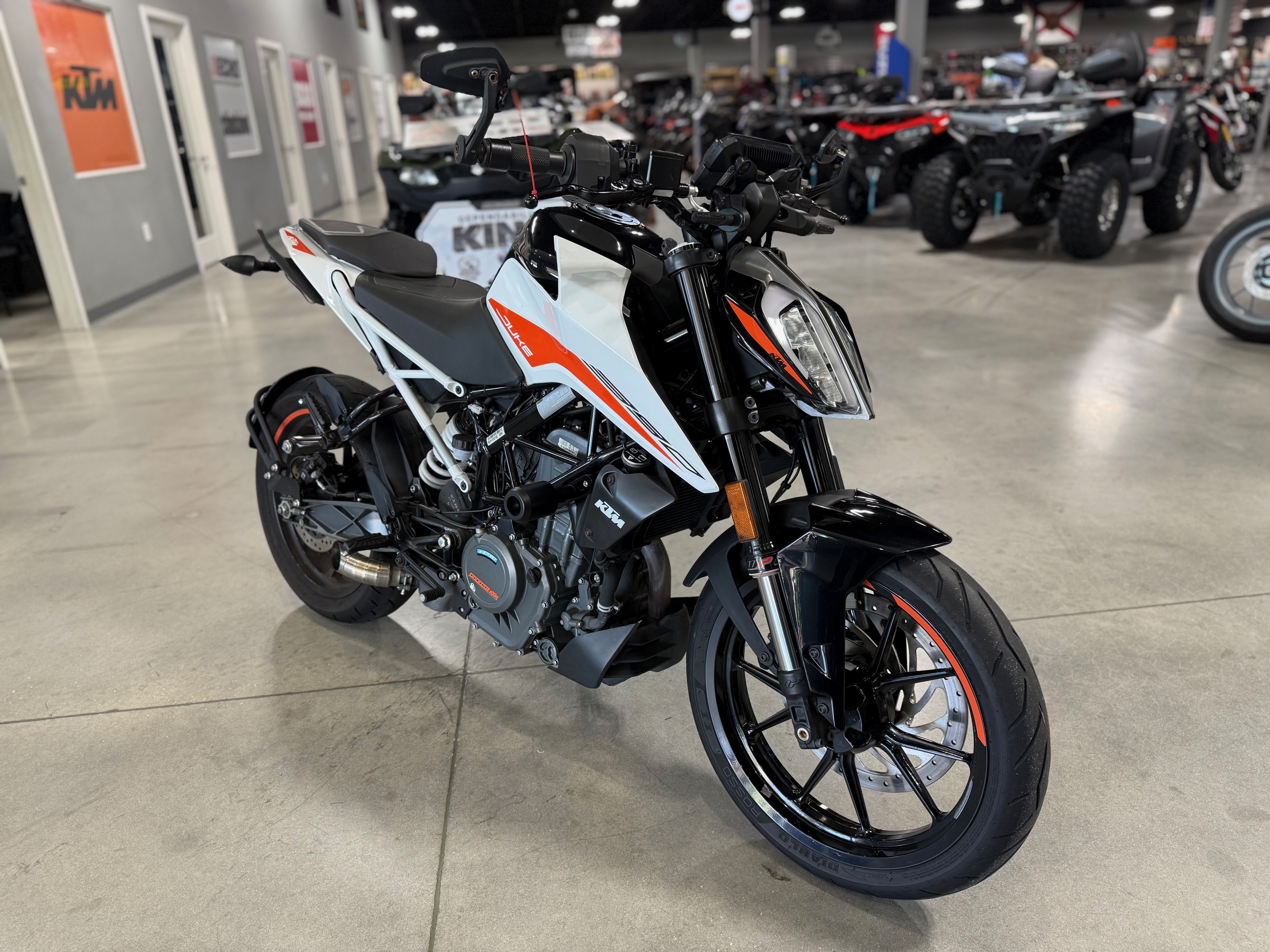 2022 - KTM 390 Duke