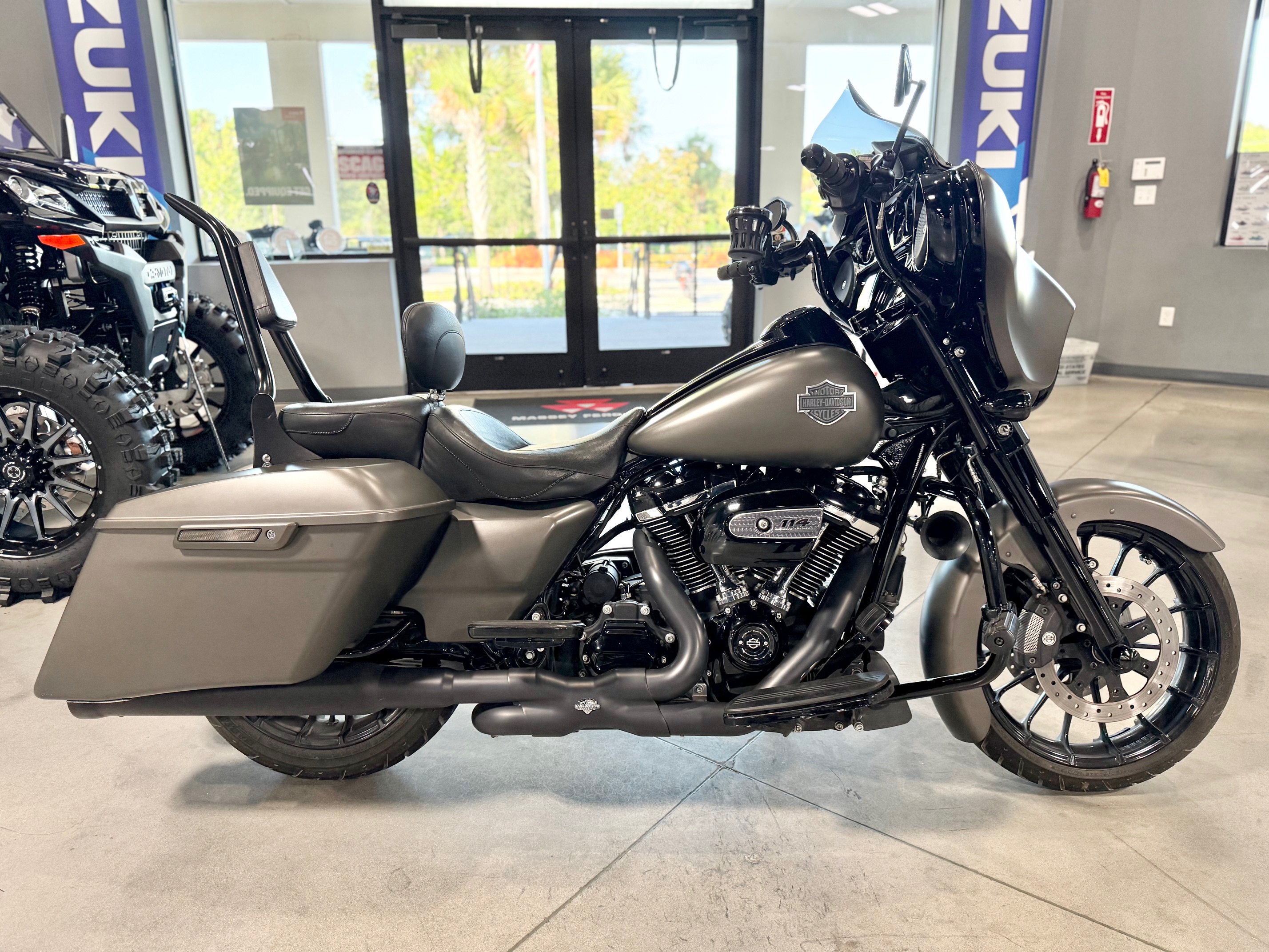 2019 - Harley-Davidson Street Glide Special