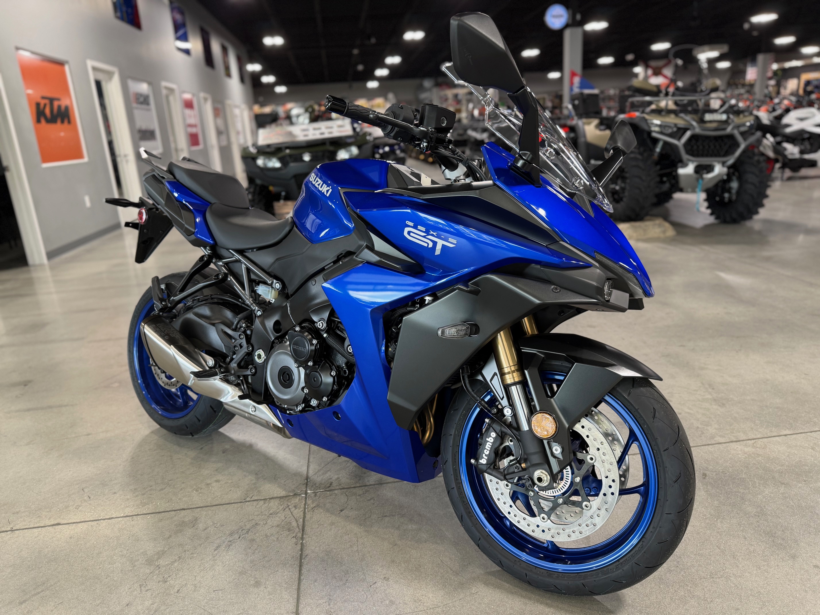 2025 BLU Suzuki GSX-S1000 GT PLUS
