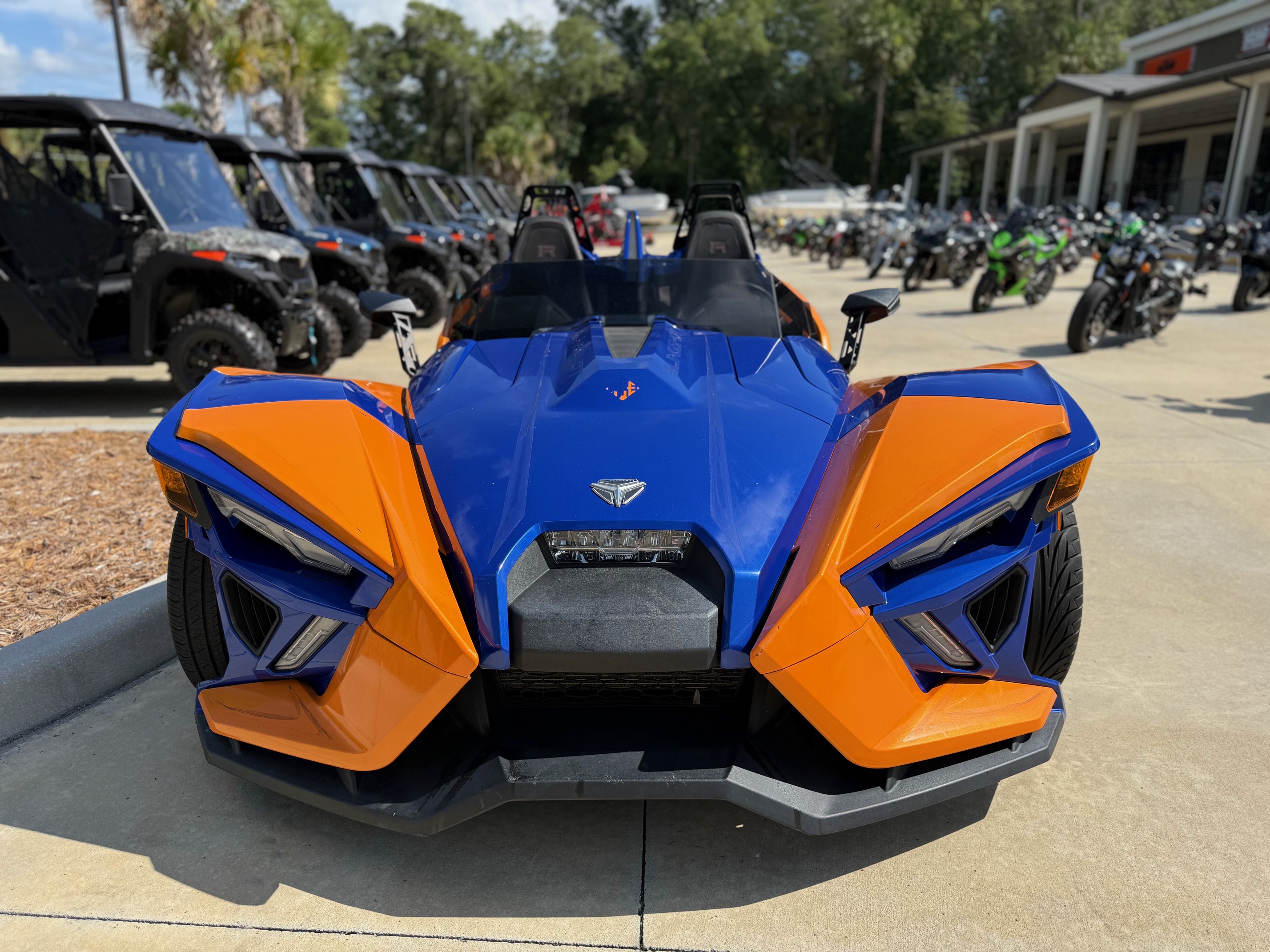 2021 - Polaris Slingshot R