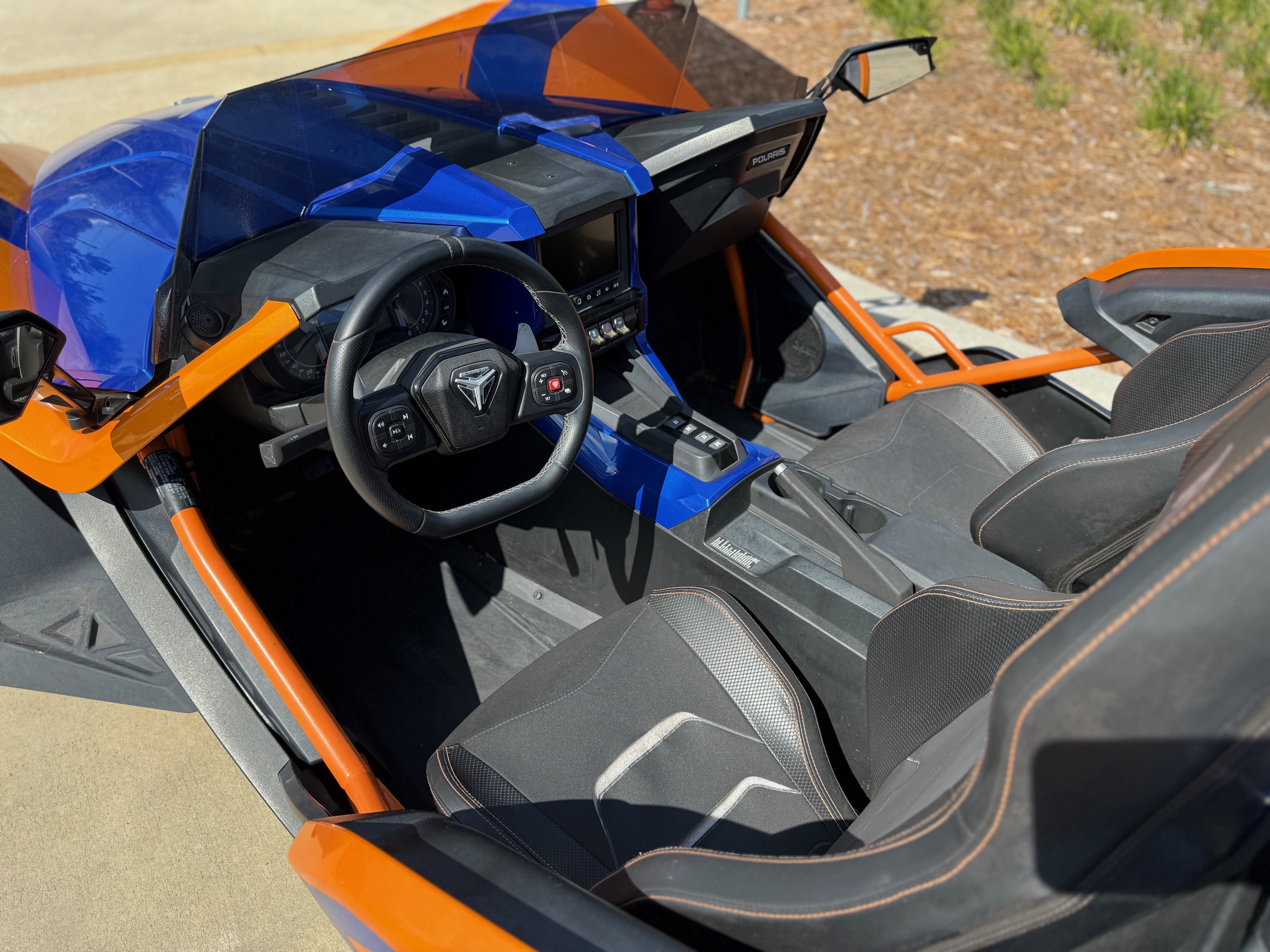 2021 - Polaris Slingshot R