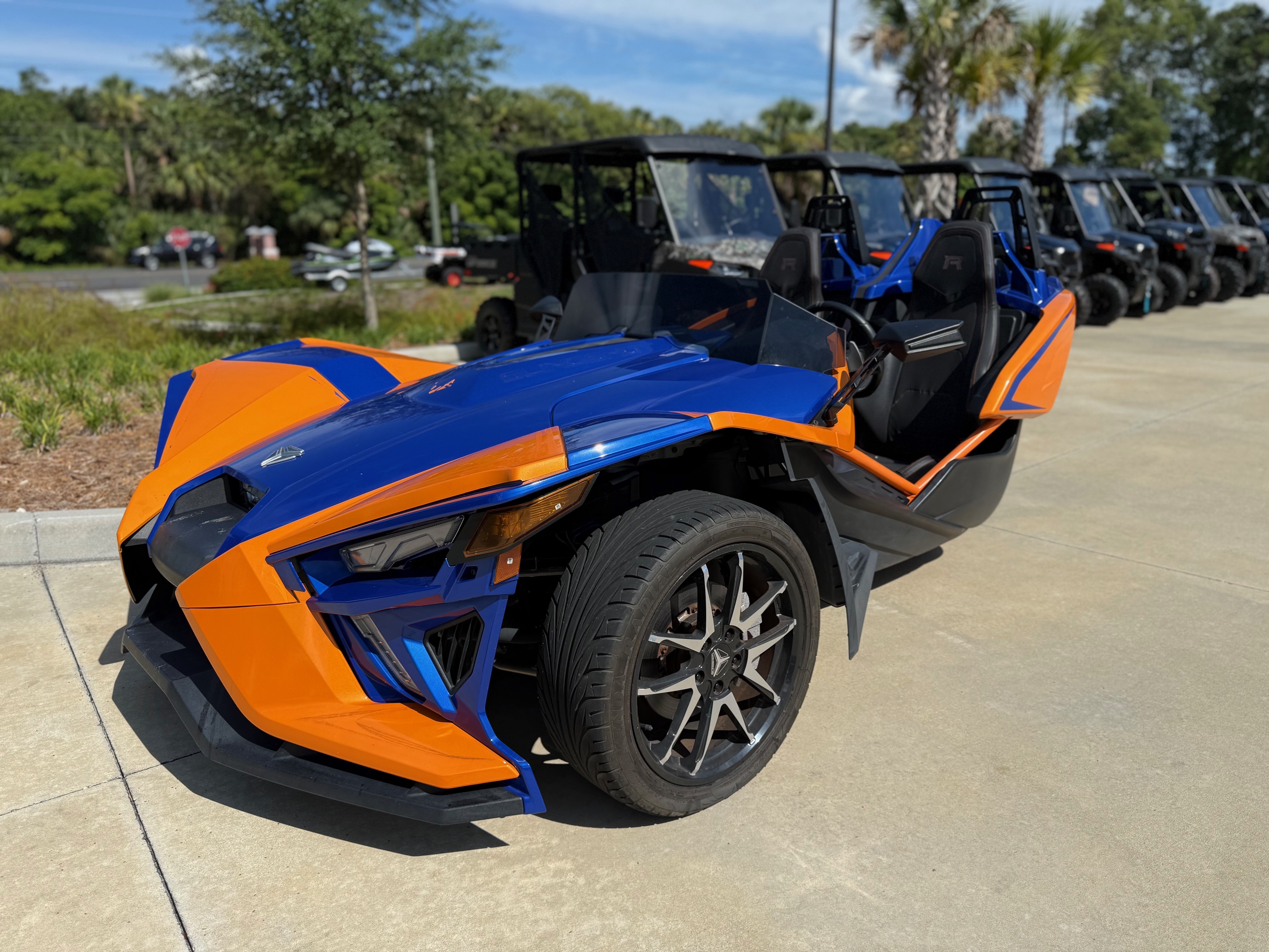 2021 - Polaris Slingshot R