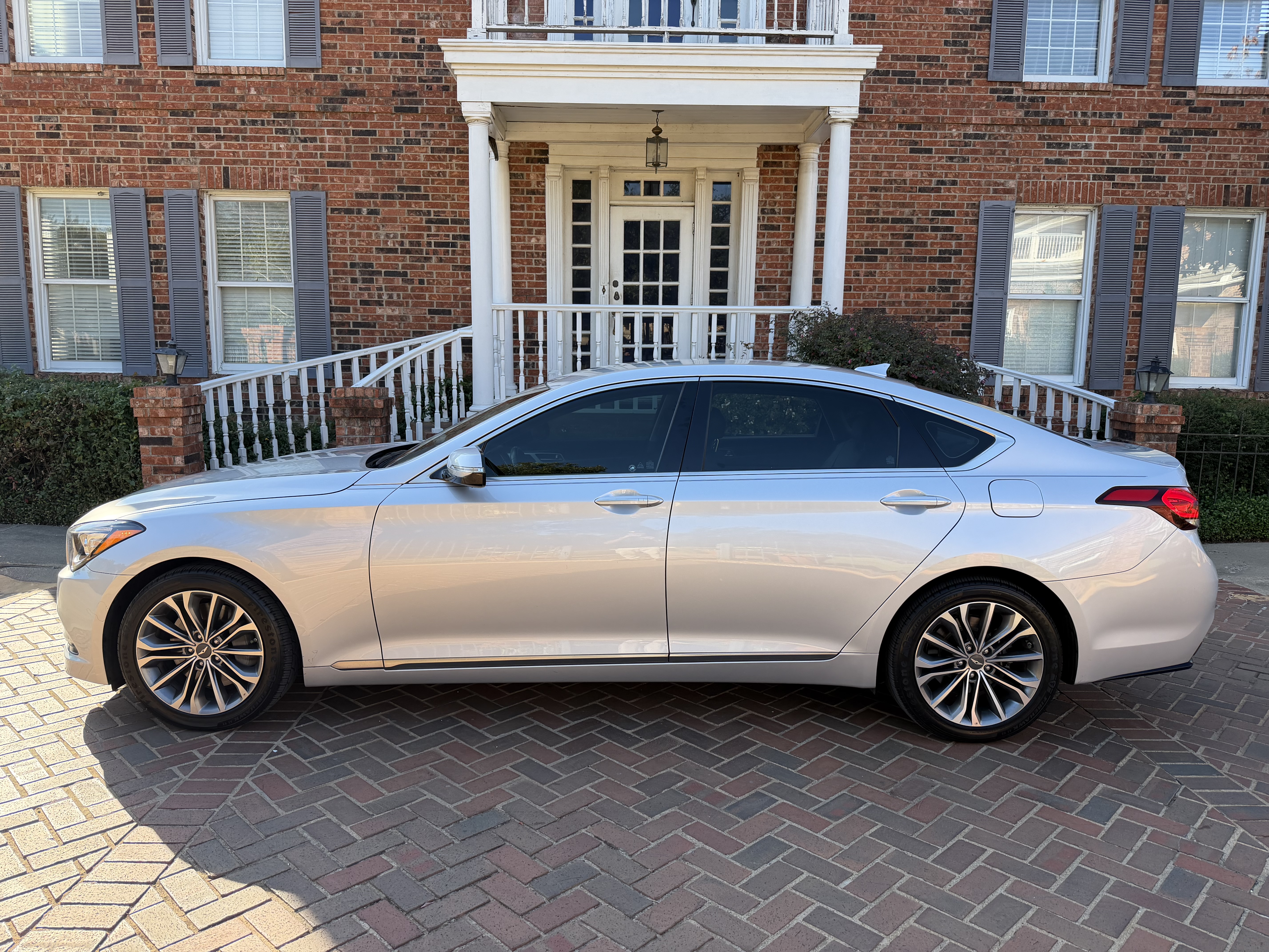 Silver 2015 Hyundai Genesis Sedan