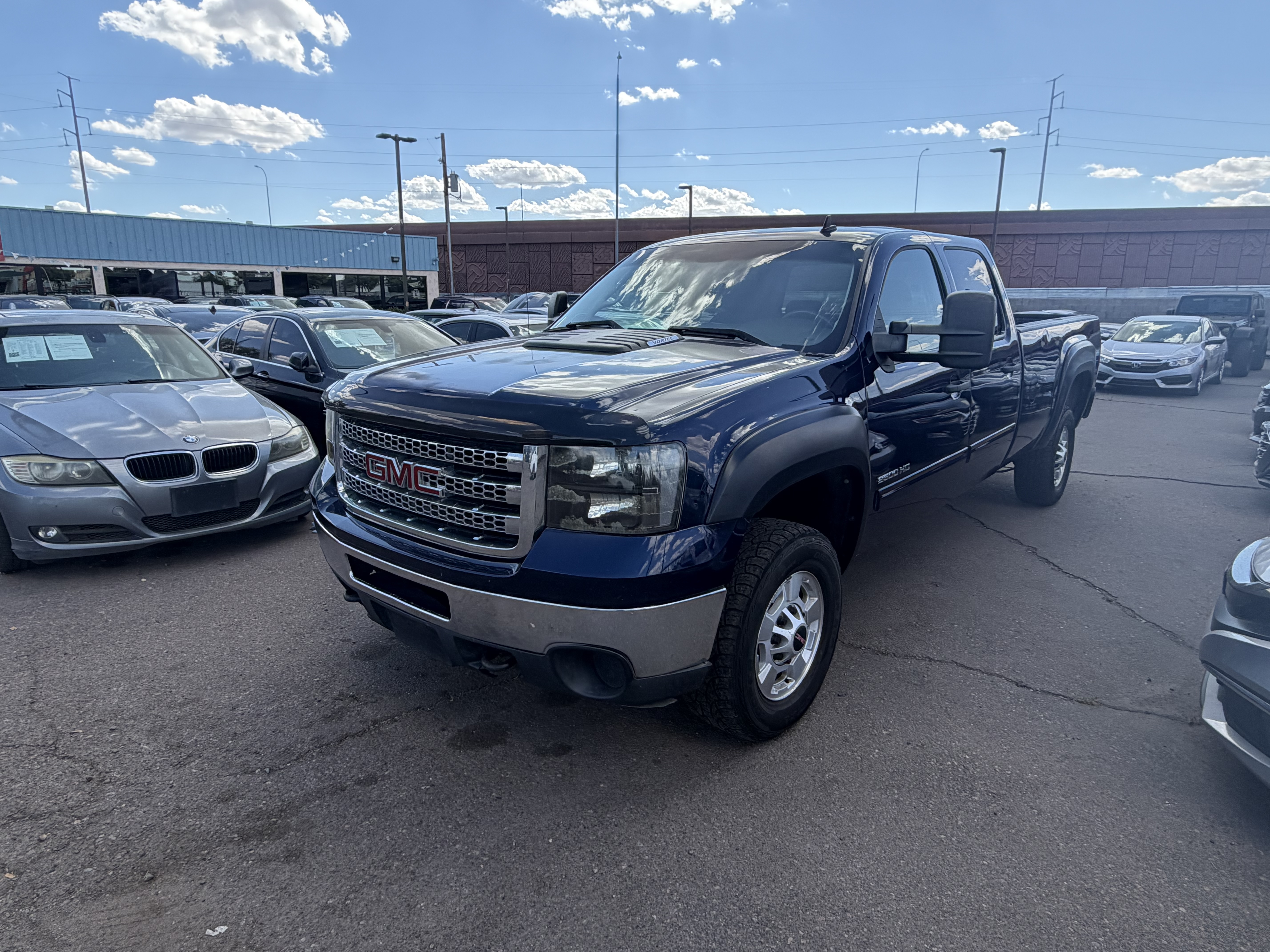 Black 2012 GMC Sierra 2500HD SLE Crew Cab SB 4WD Pickup Truck Four-Wheel Drive