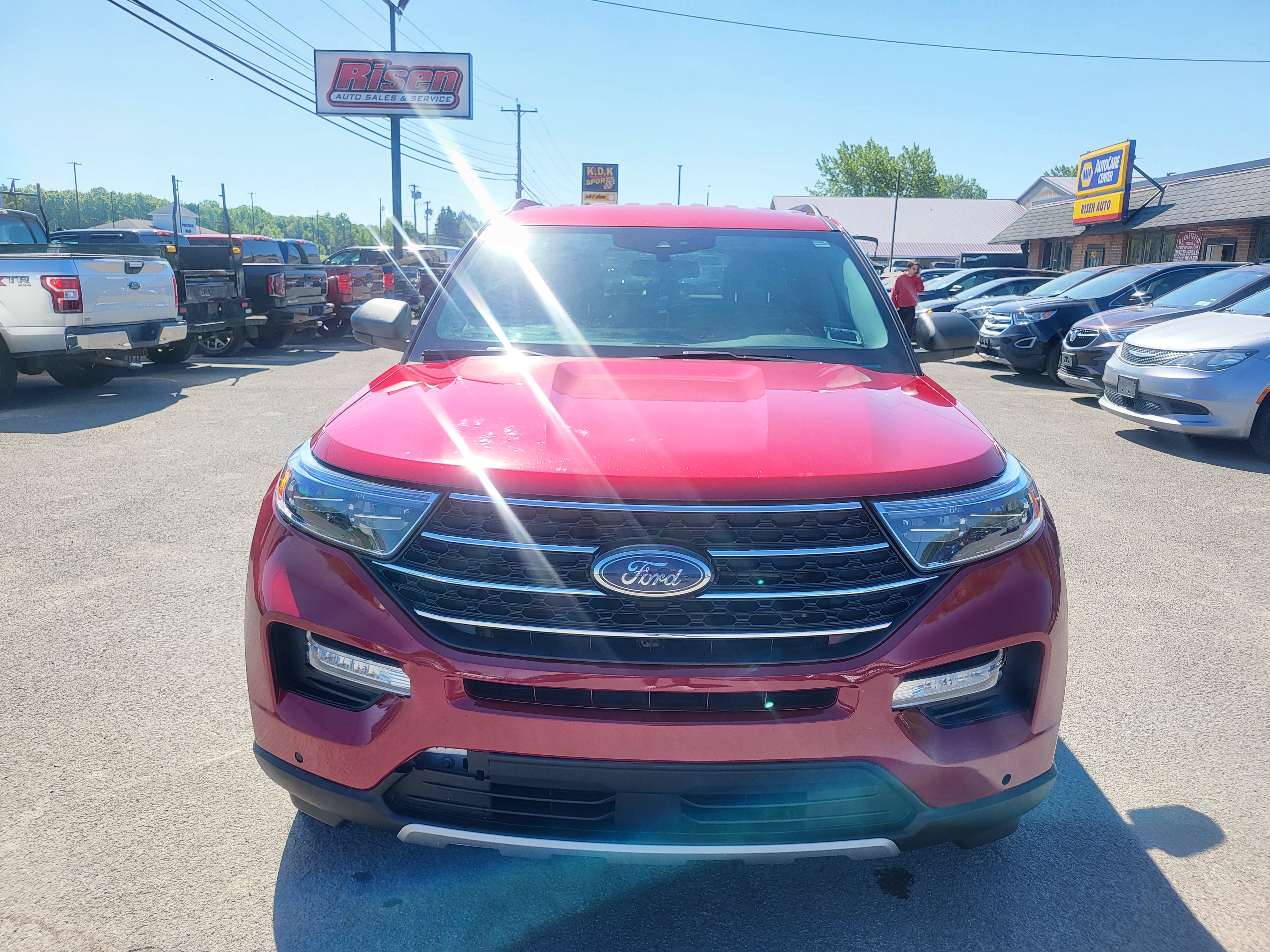2021 Ford Explorer XLT 4WD's photo