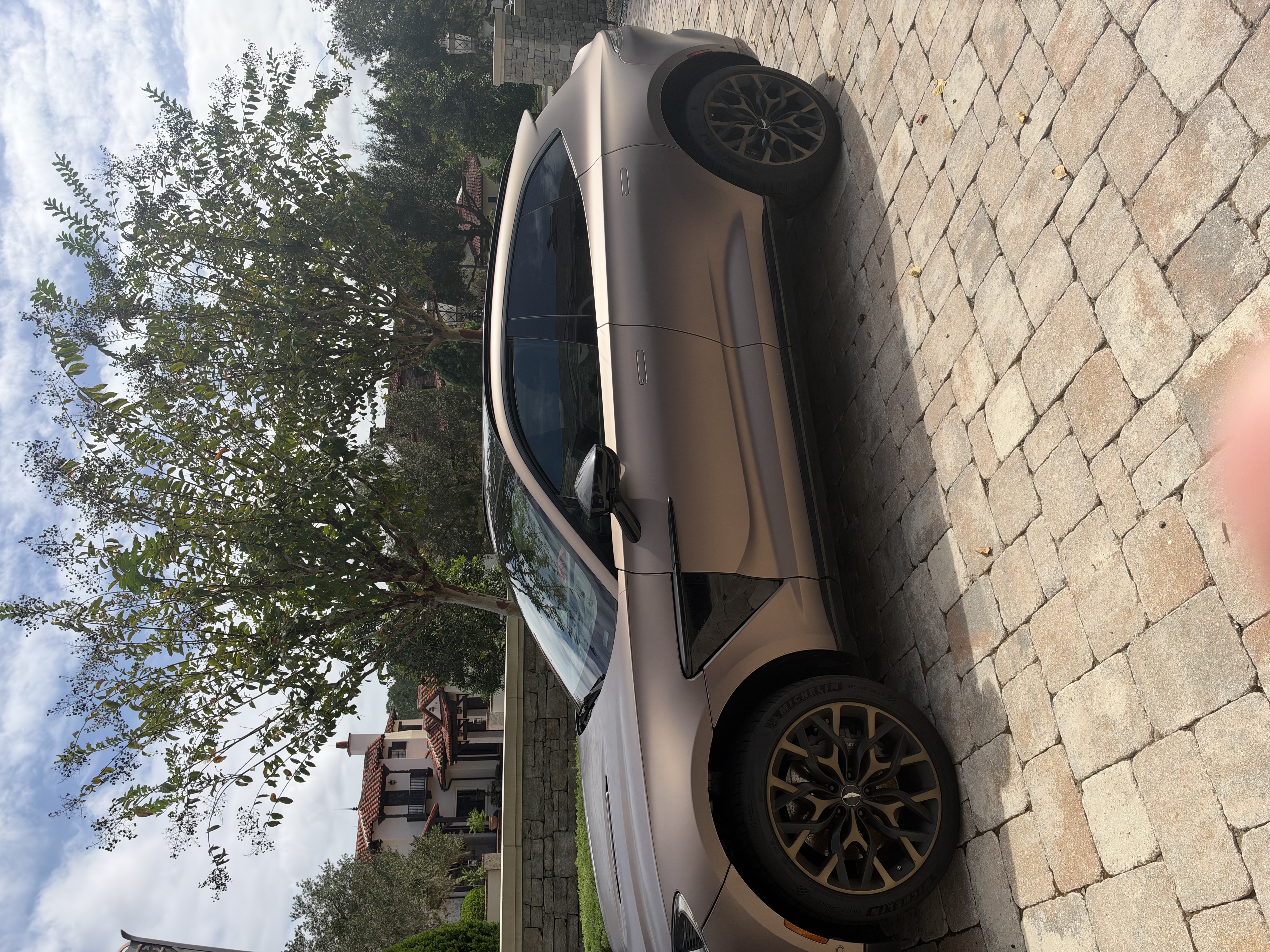 2021 Aston Martin DBX AWD