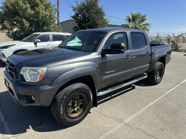 Magnetic Gray Metallic 2013 Toyota Tacoma Pickup Truck 4X2 Automatic