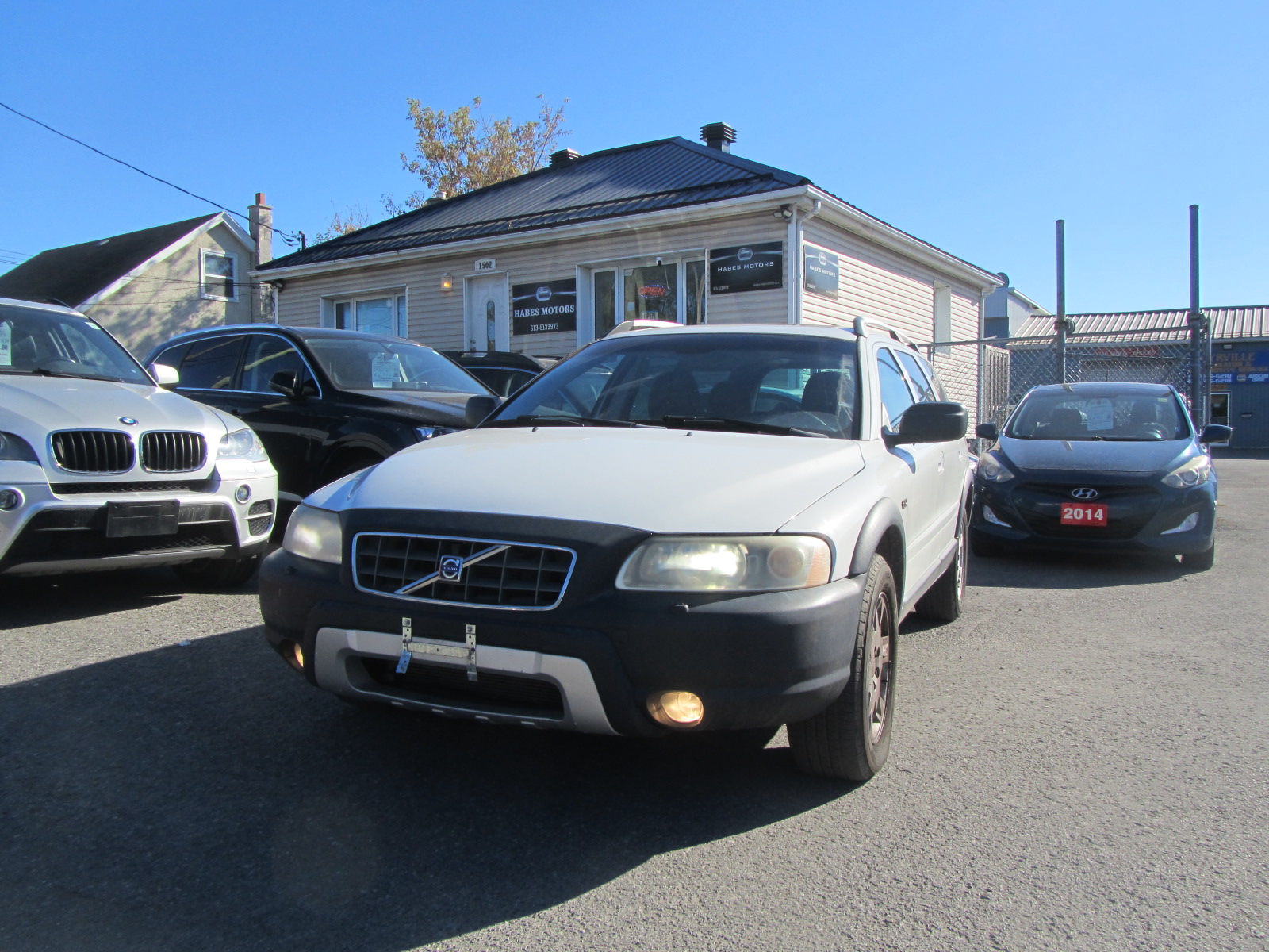 White 2006 Volvo XC70 Wagon Automatic