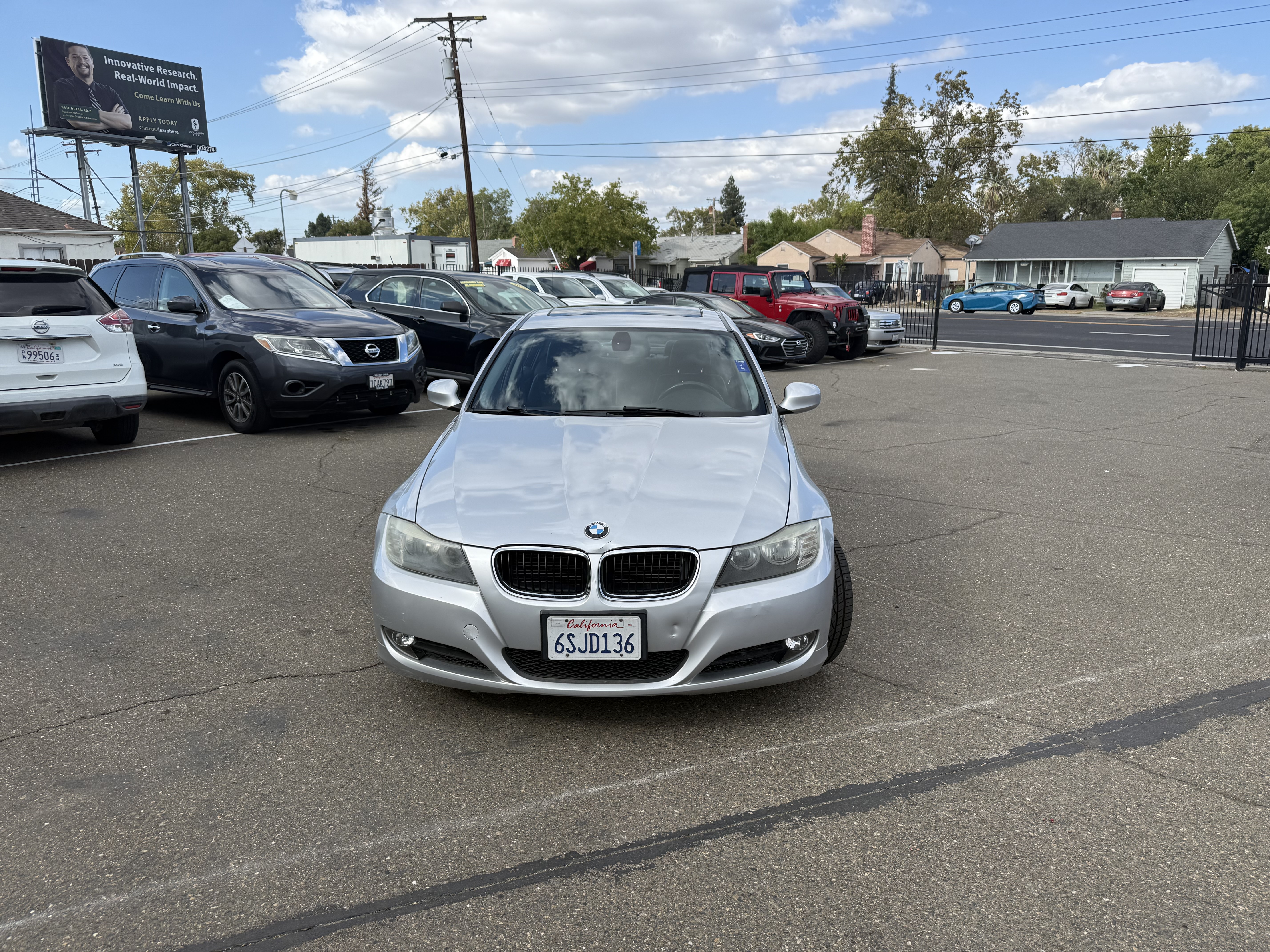 BMW 3 Series 328i Sedan RWD