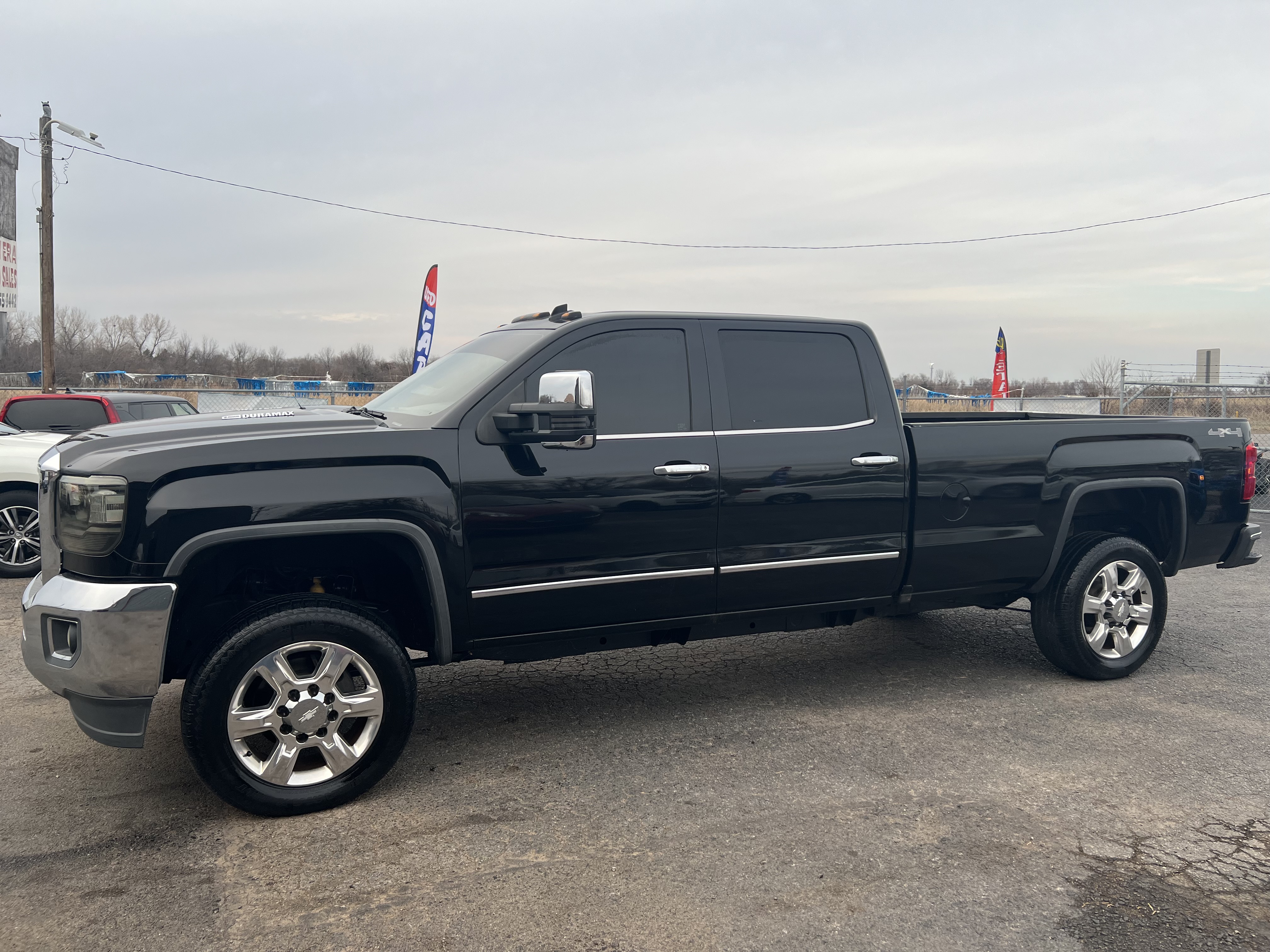 Black 2015 GMC Sierra 3500HD SLT Crew Cab 4WD Pickup Truck Four-Wheel Drive