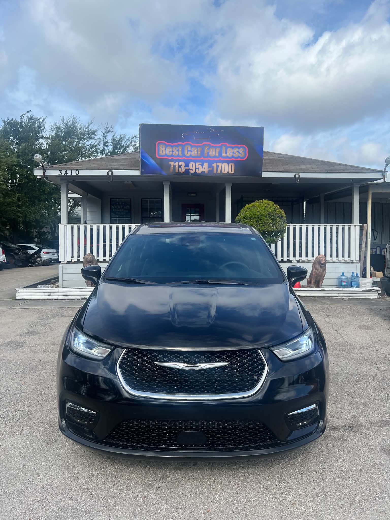 Black 2025 Chrysler Pacifica Minivan Front-Wheel Drive