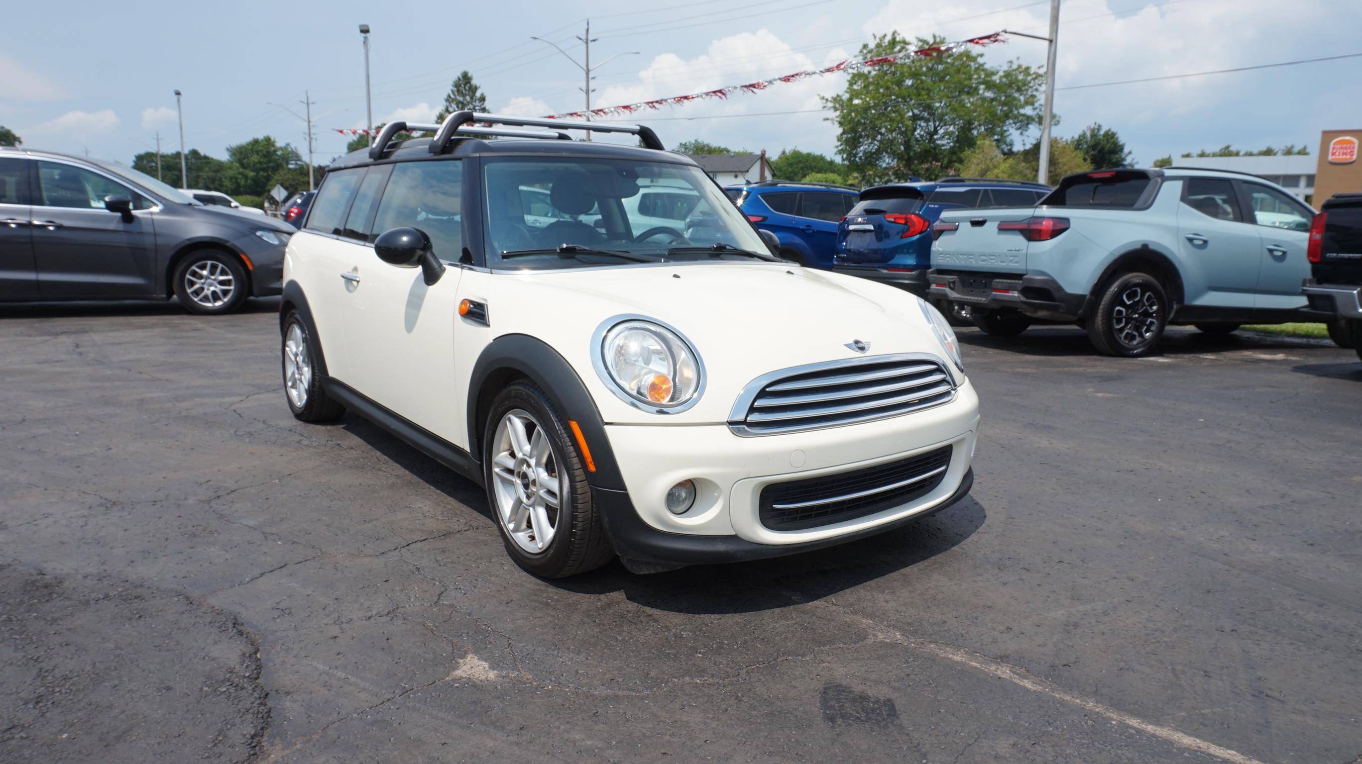 White 2011 MINI Cooper Clubman Wagon Front-Wheel Drive Manual