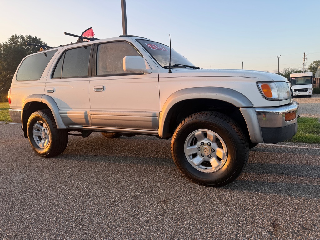 1998 TOYOTA 4RUNNER 4X4 Grade: Luxury
