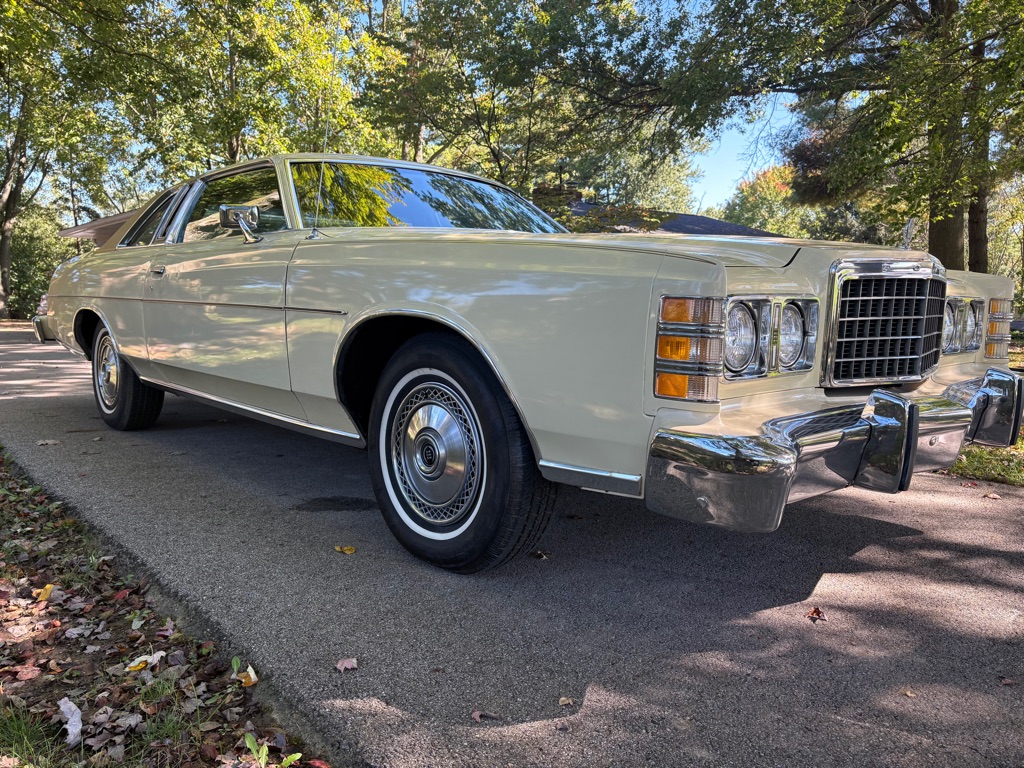 1976 FORD LTD