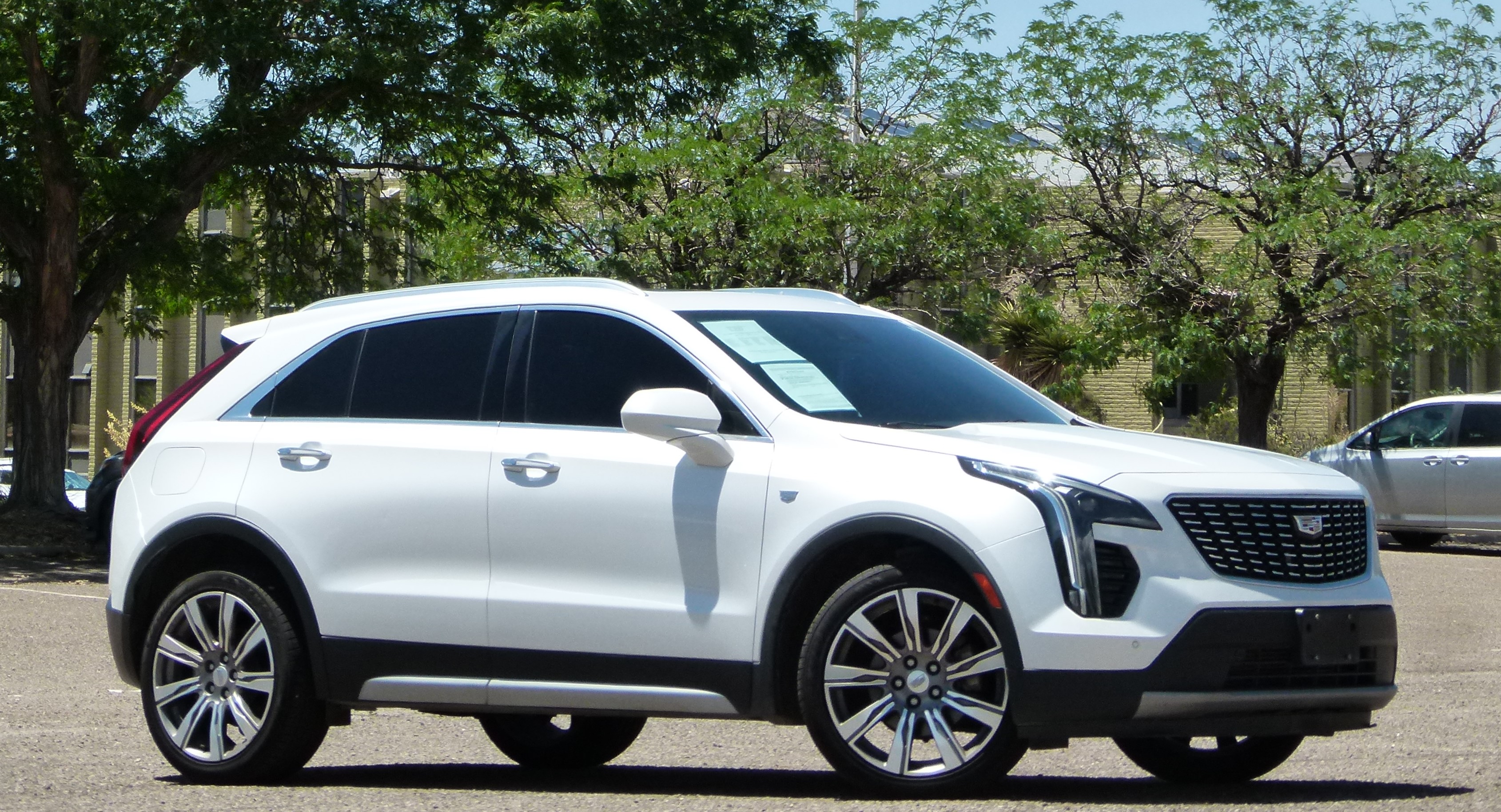 2019 Cadillac XT4 FWD 4dr Premium Luxury