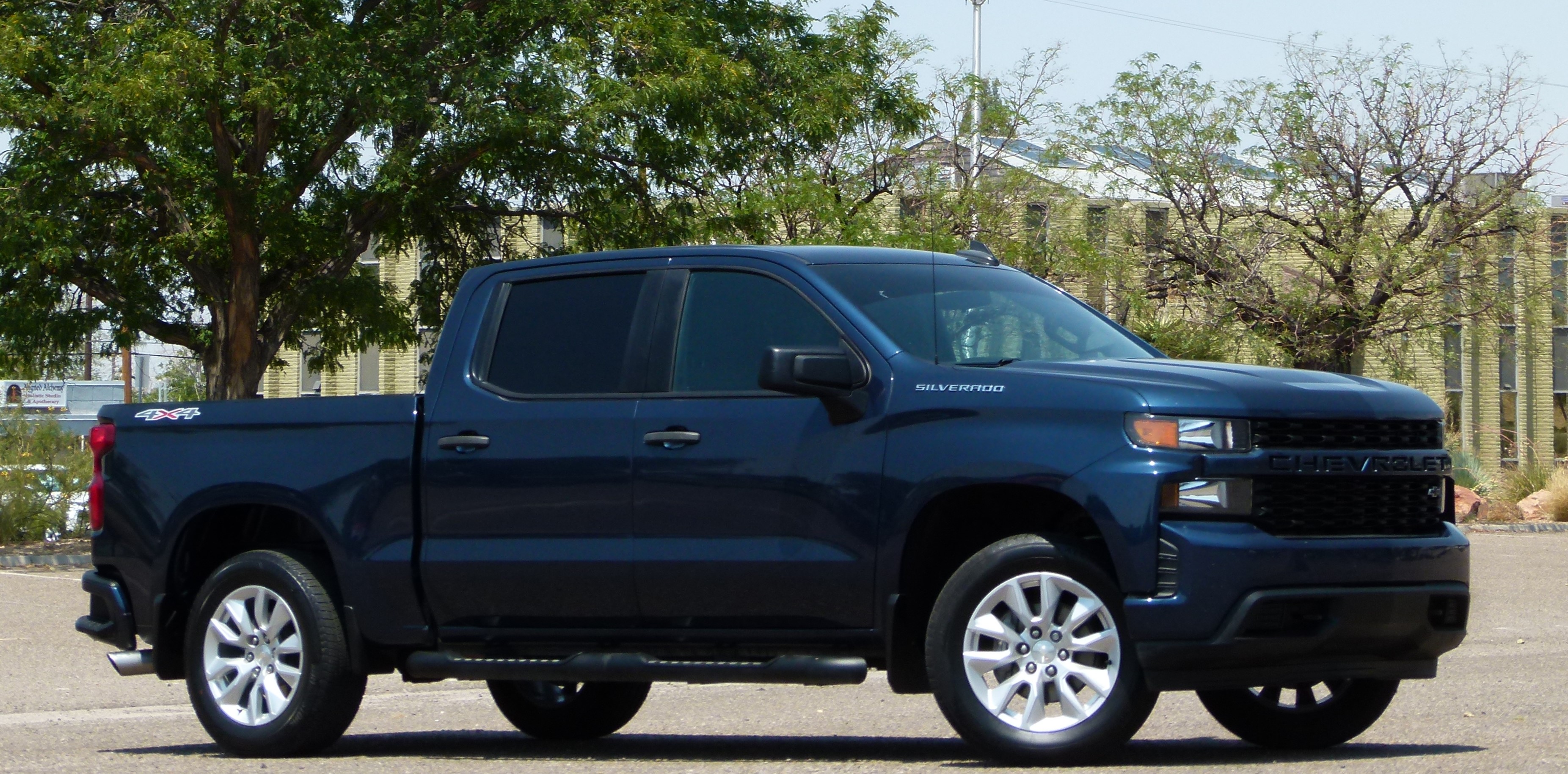 2019 Chevrolet Silverado 1500 4WD Crew Cab 147 Custom