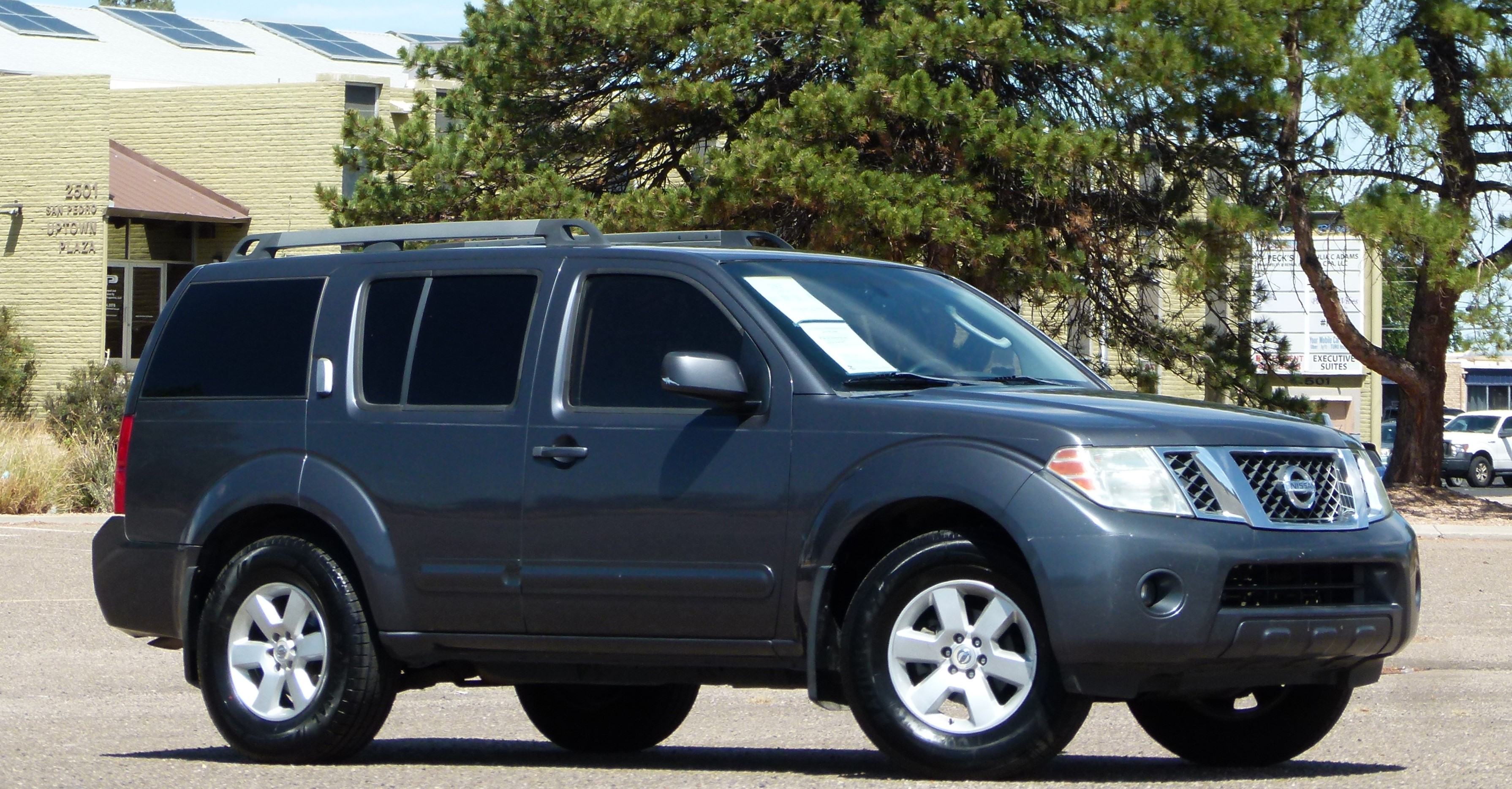 2011 Nissan Pathfinder 2WD 4dr V6 SV