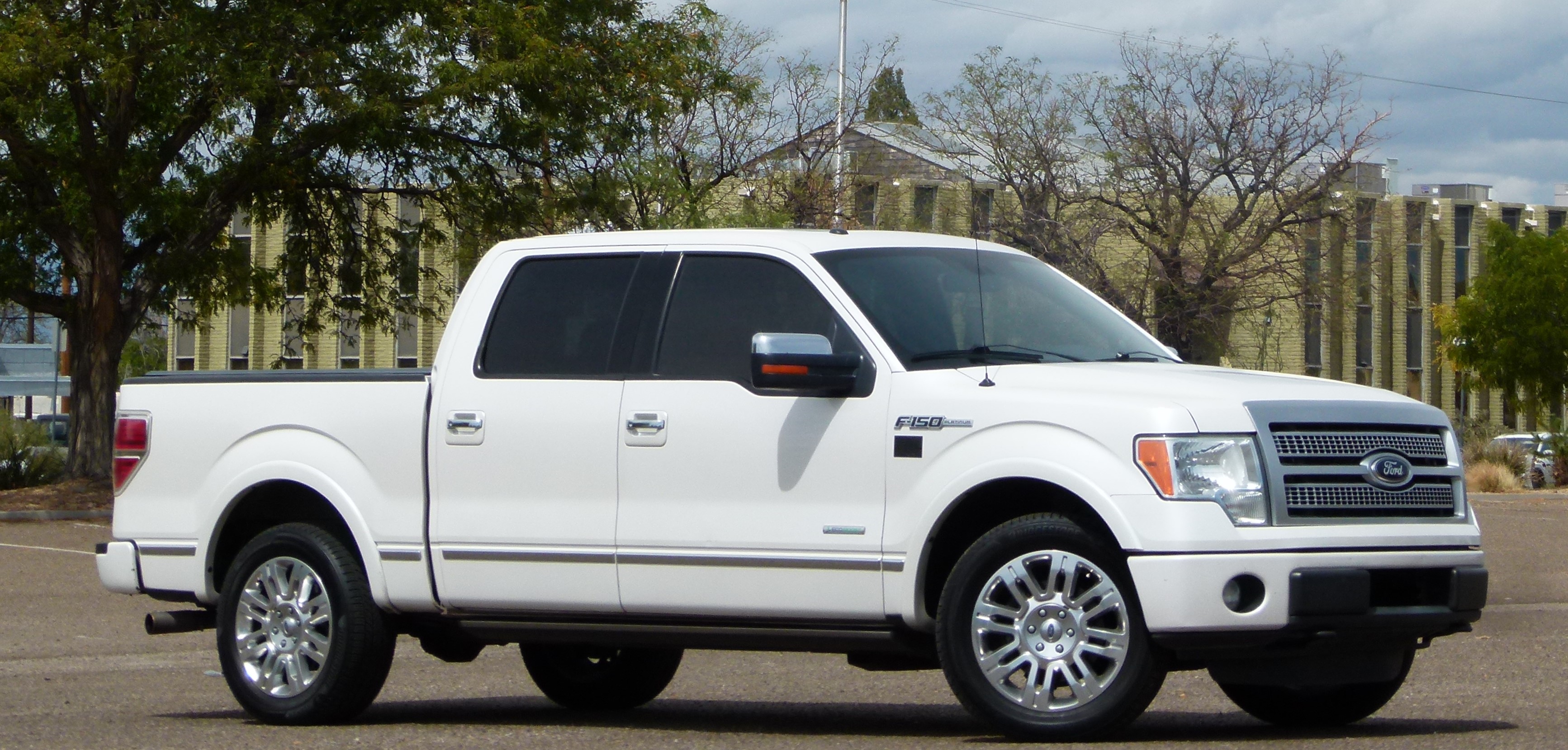 2012 Ford F-150 2WD SuperCrew 145 XL