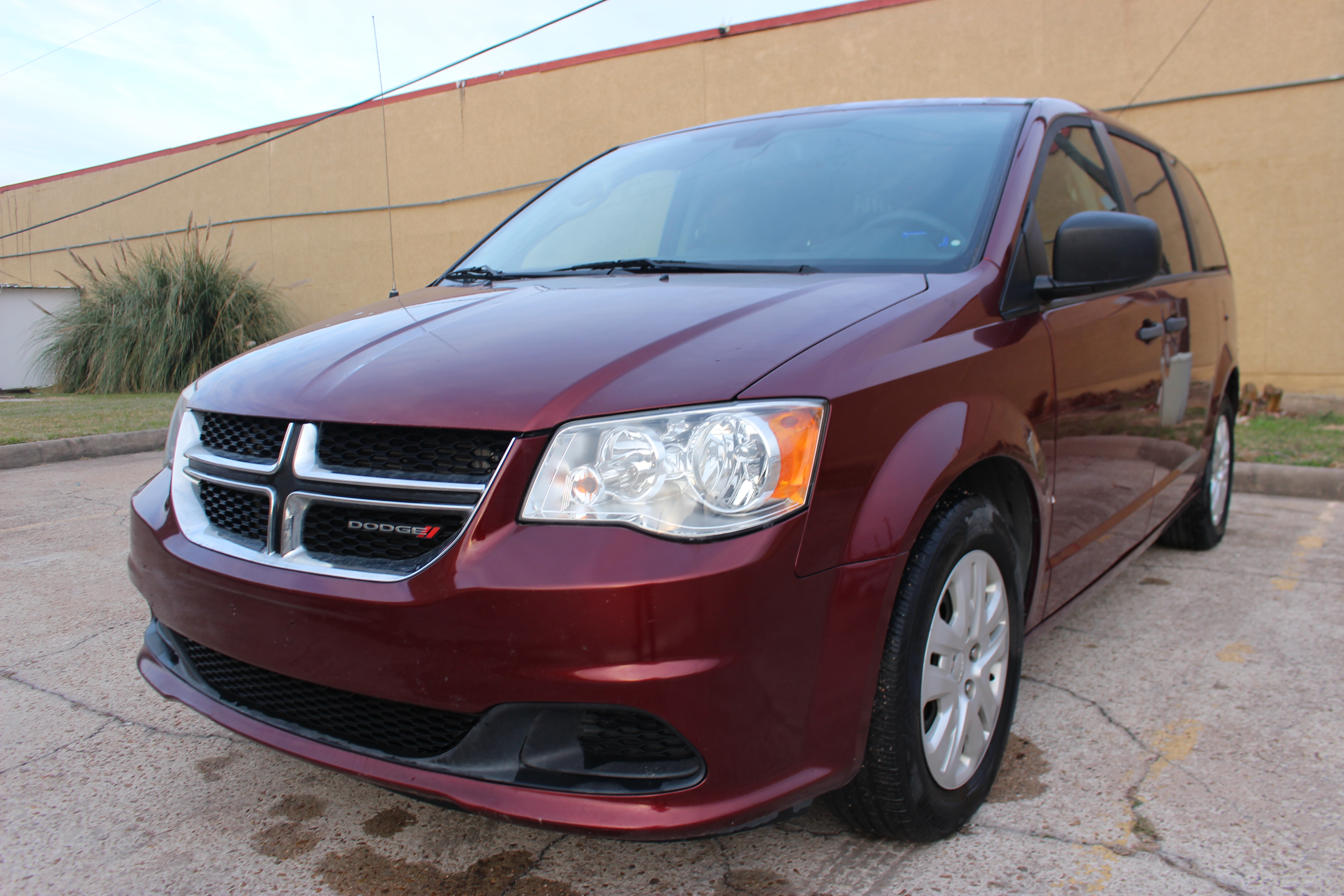 2019 Dodge Grand Caravan SE's photo