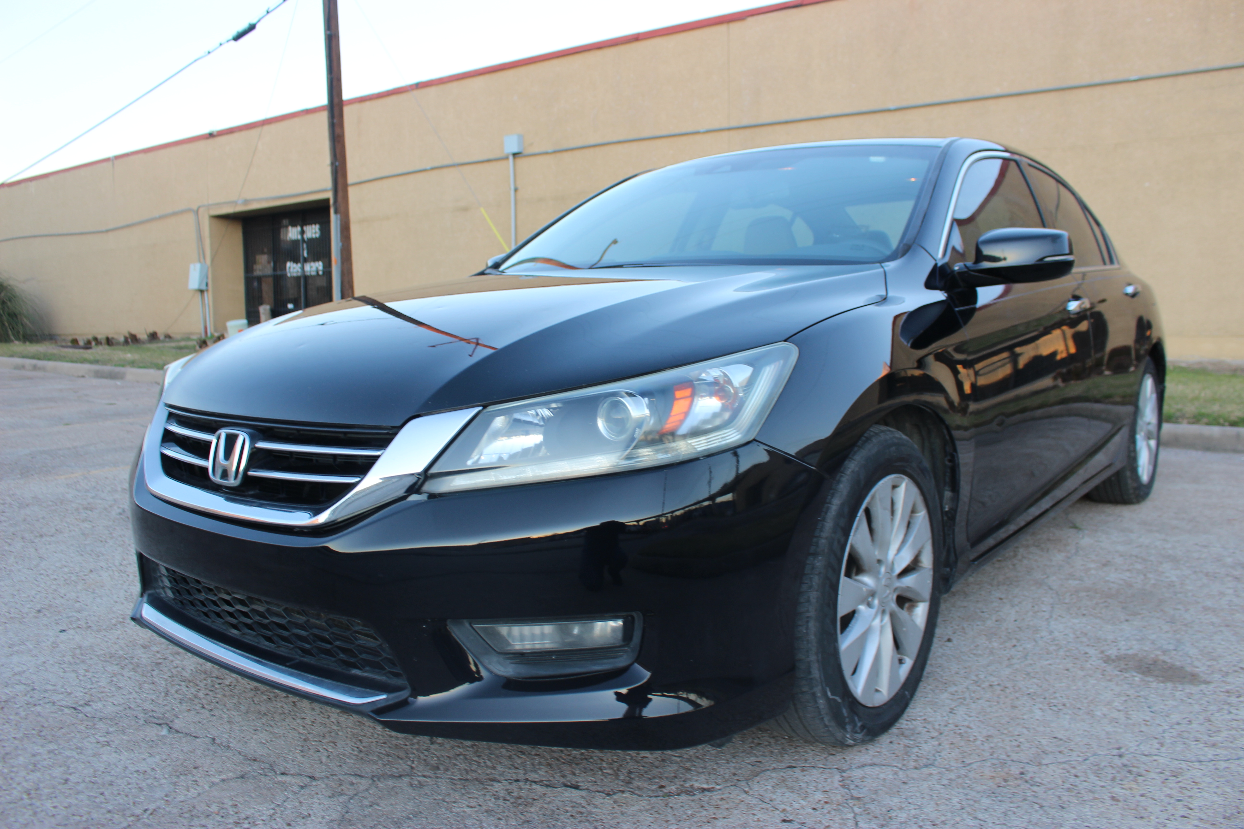 2014 Honda Accord EX-L V-6 Auto's photo