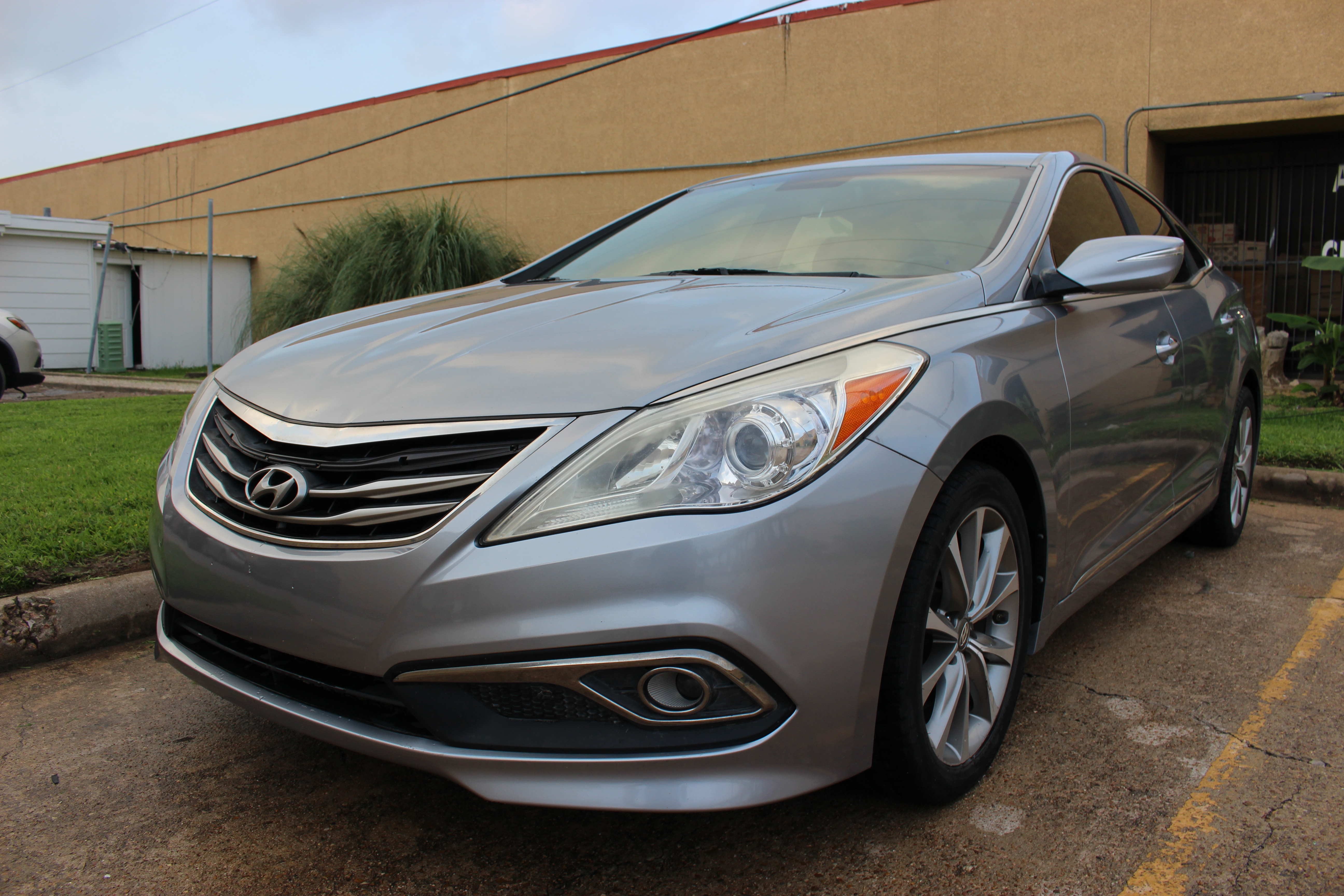 2016 Hyundai Azera -'s photo