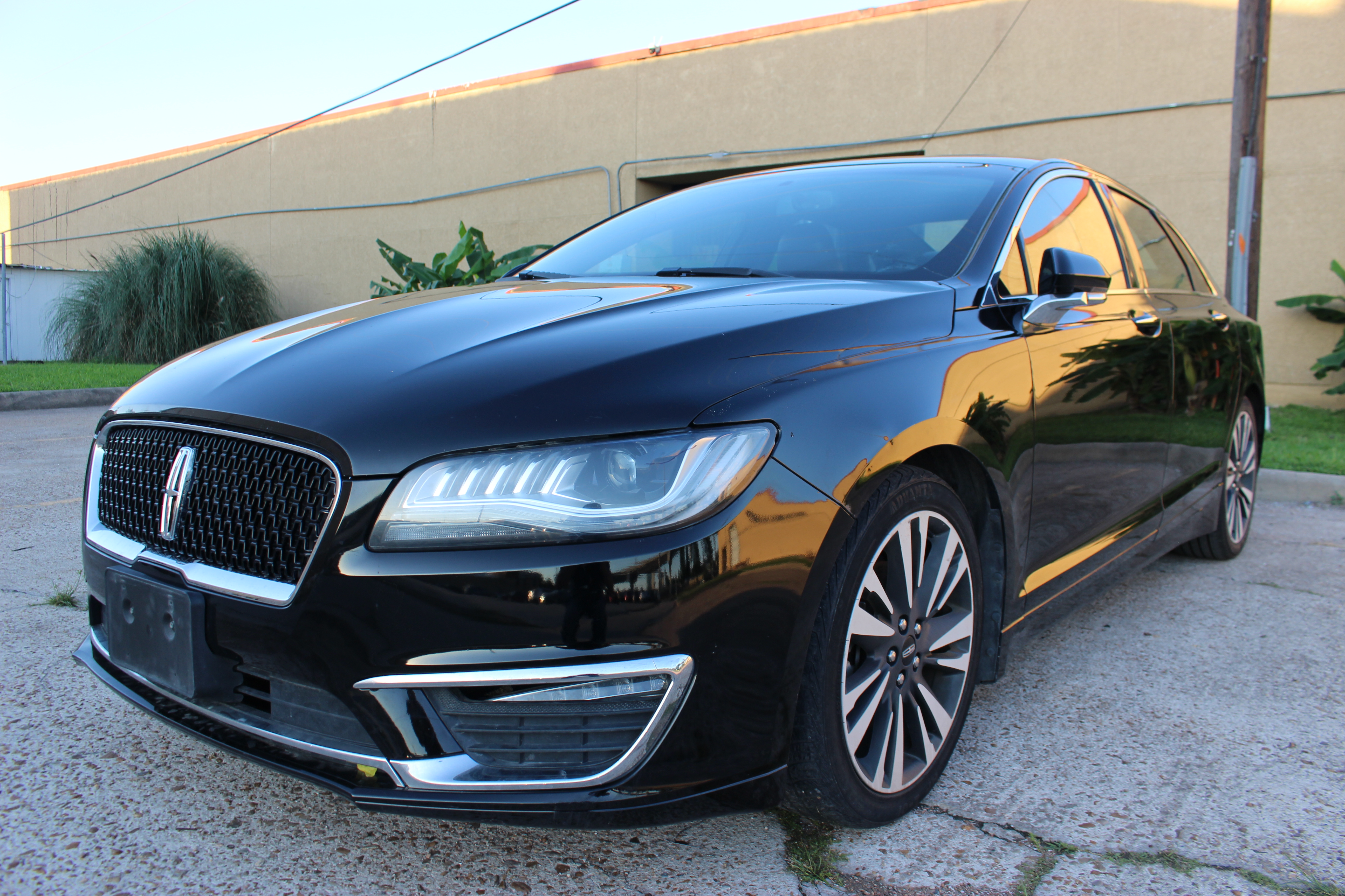 2017 Lincoln MKZ Reserve FWD's photo
