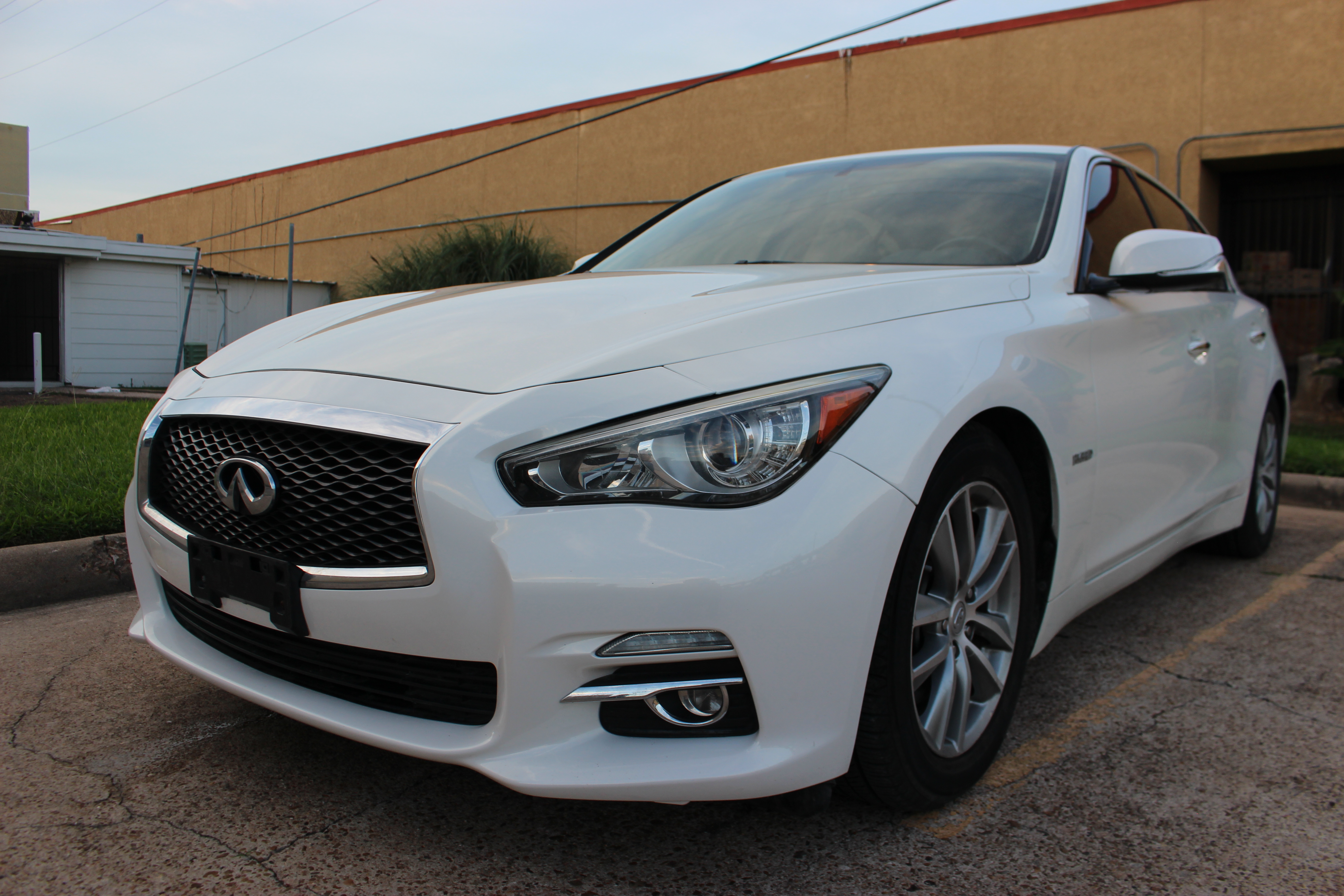2014 INFINITI Q50's photo