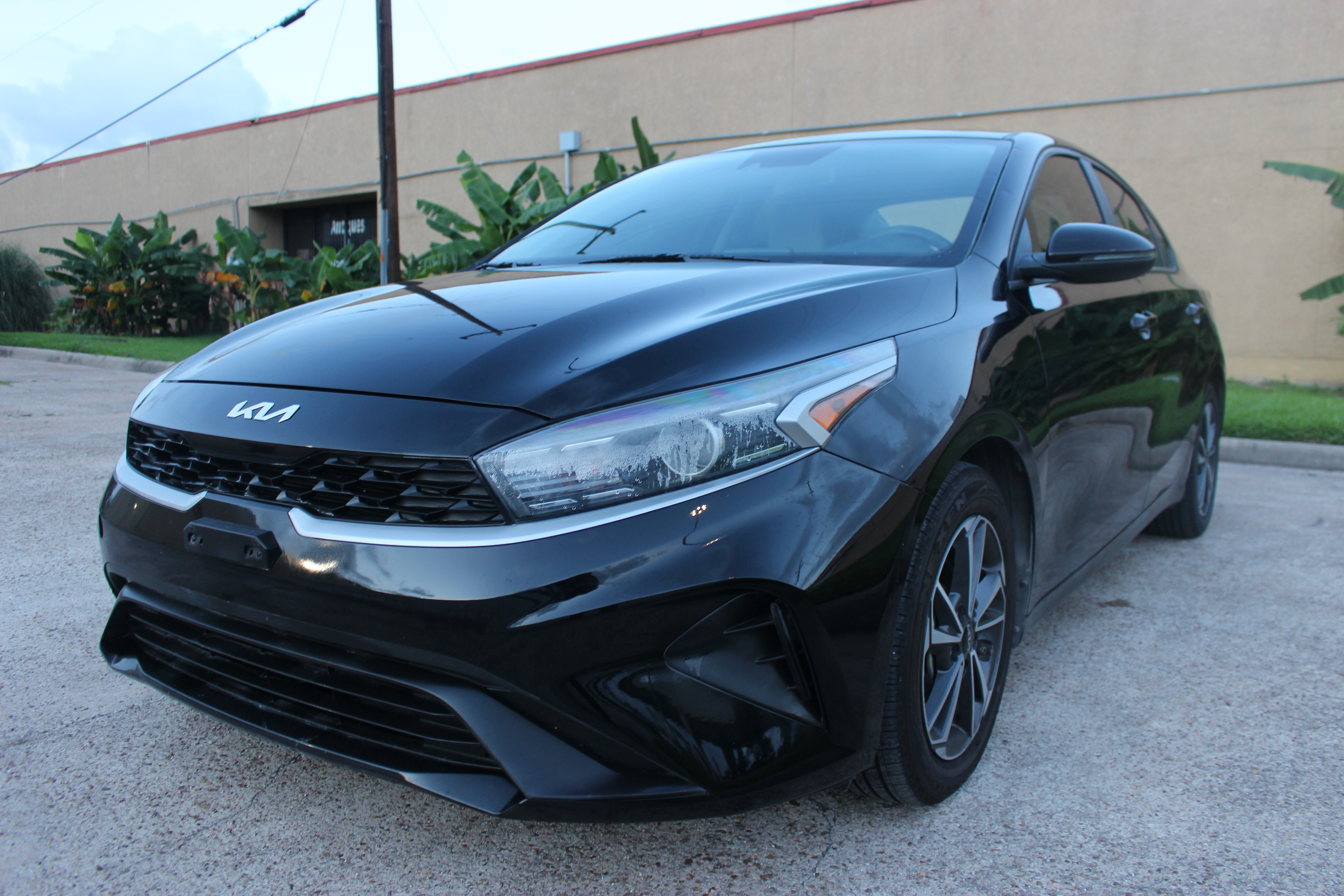 2022 Kia Forte LXS AT's photo