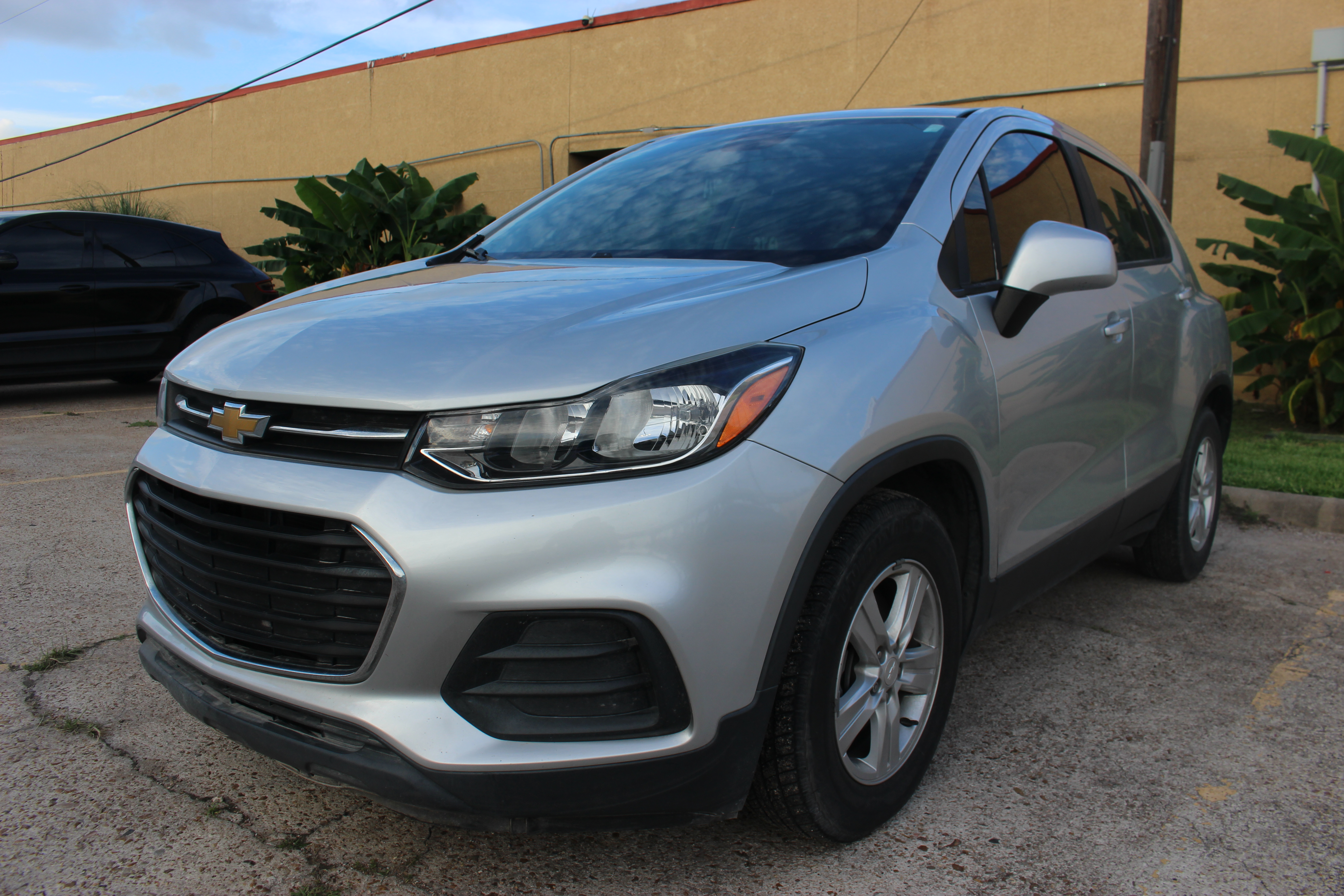 2020 Chevrolet Trax LS's photo