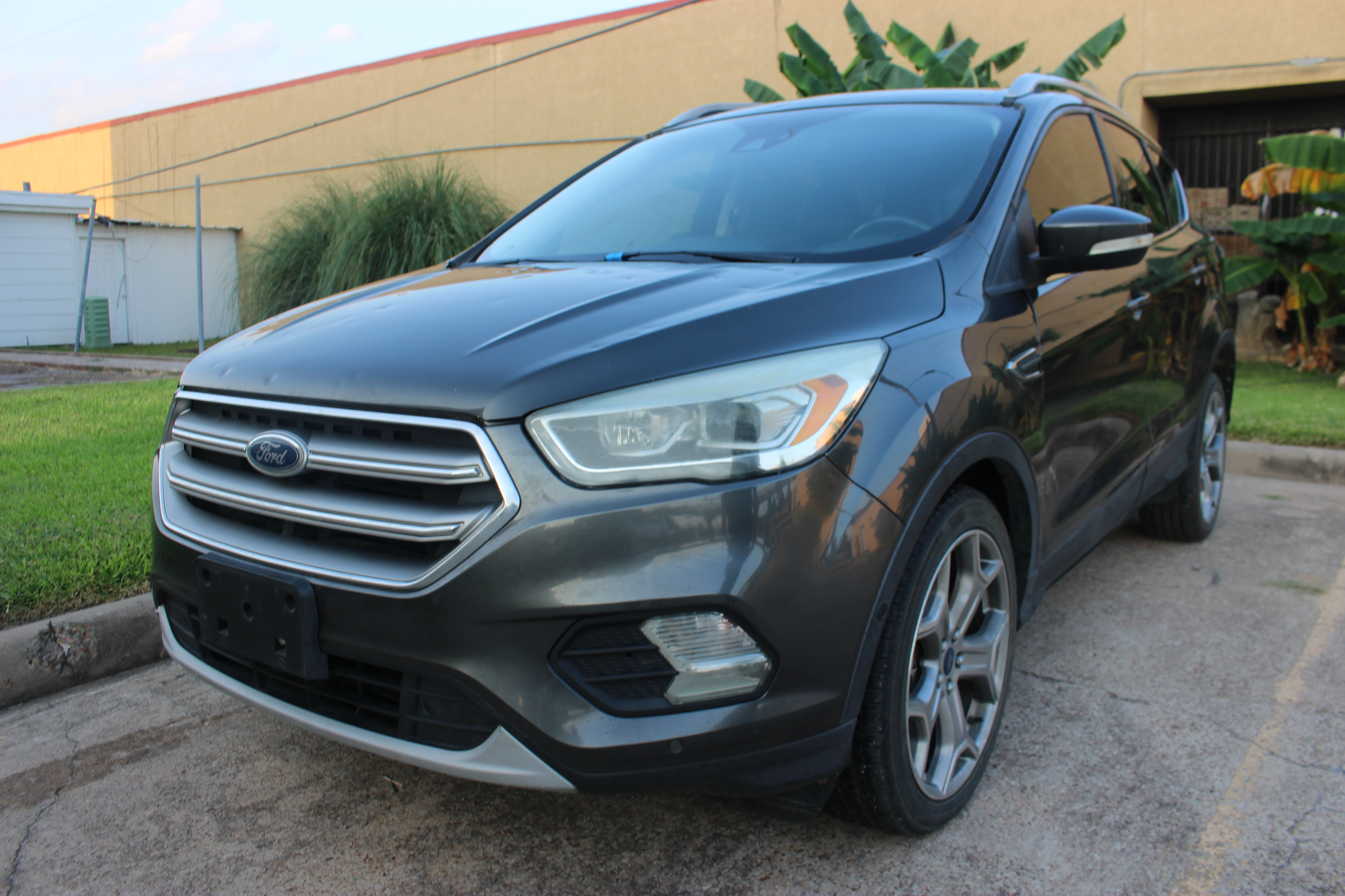 Silver 2017 Ford Escape SUV / Crossover Front-Wheel Drive