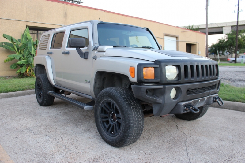2007 Hummer H3 3.7 SUV's photo