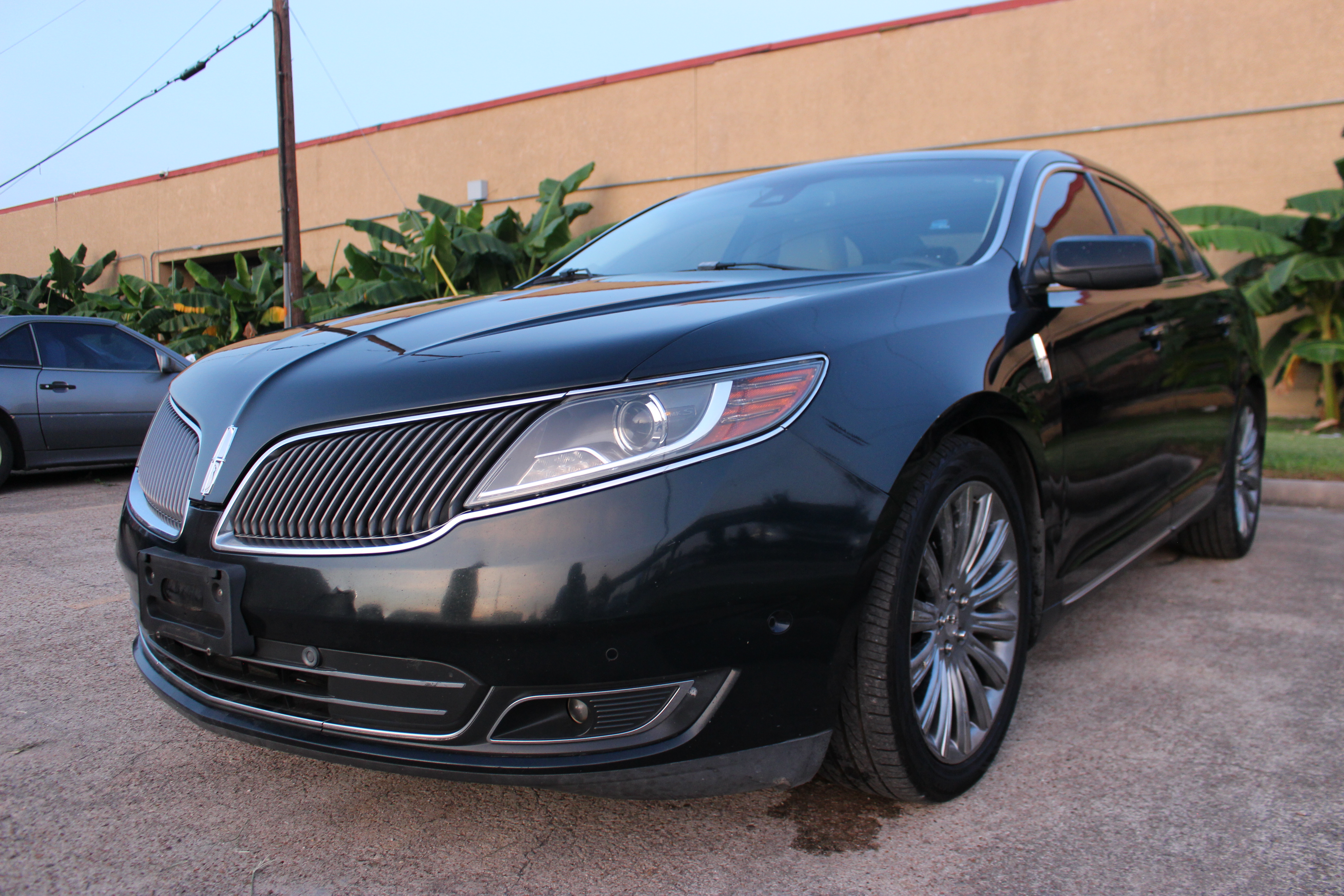 2014 Lincoln MKS FWD's photo