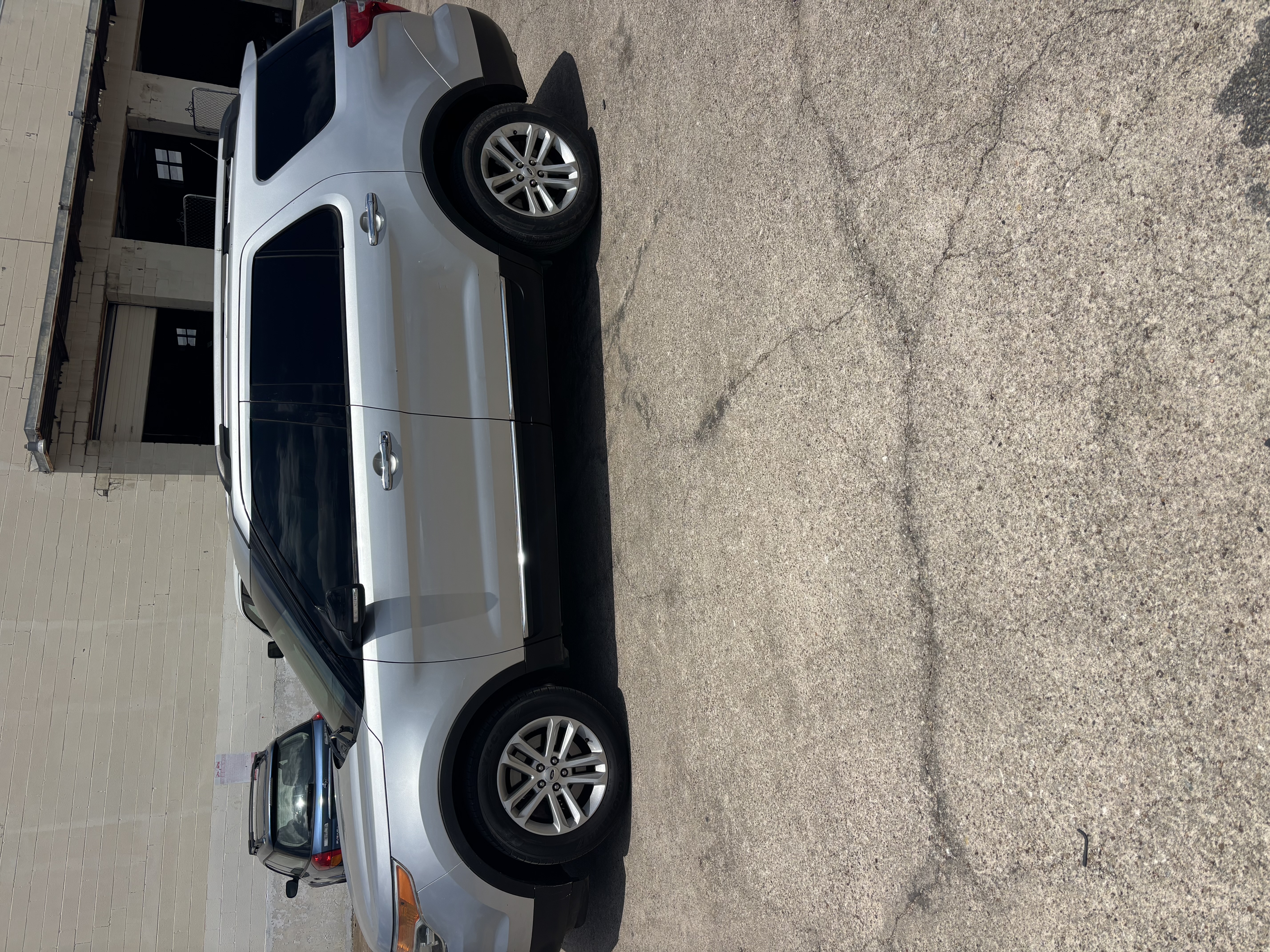 View vehicle photo 2