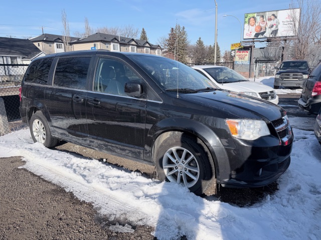 Dodge Grand Caravan SXT Premium Plus FWD