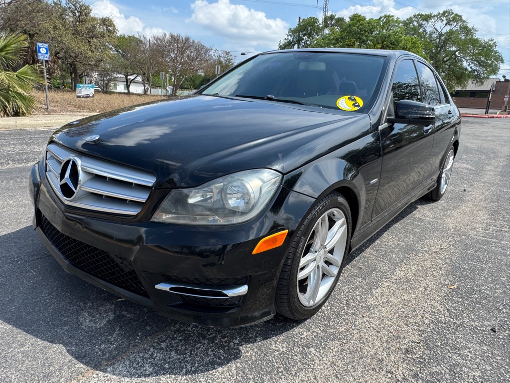 2012 Mercedes-Benz C-Class Negro Sedán Automática