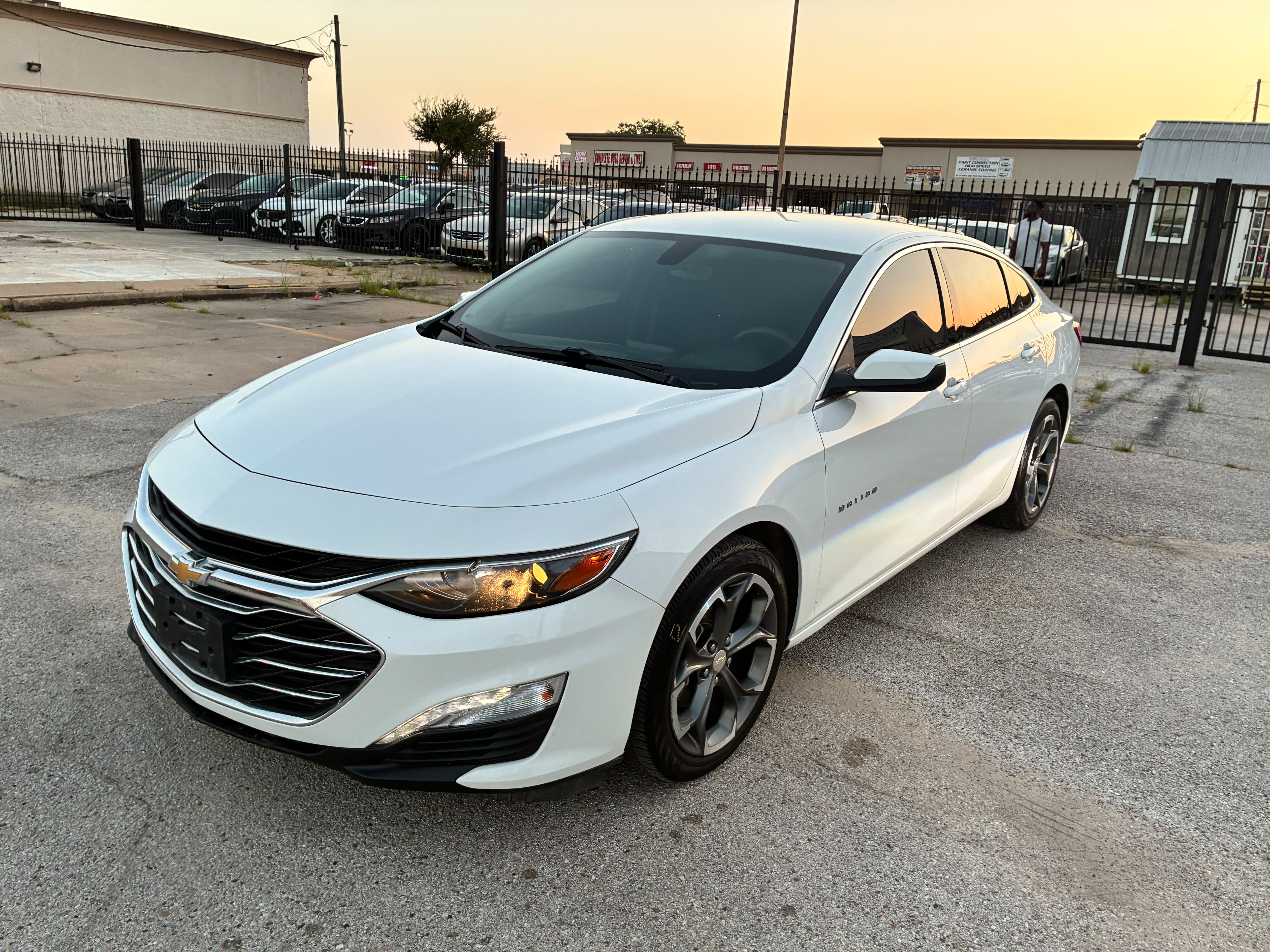 2022 Chevrolet Malibu LT (1LT)