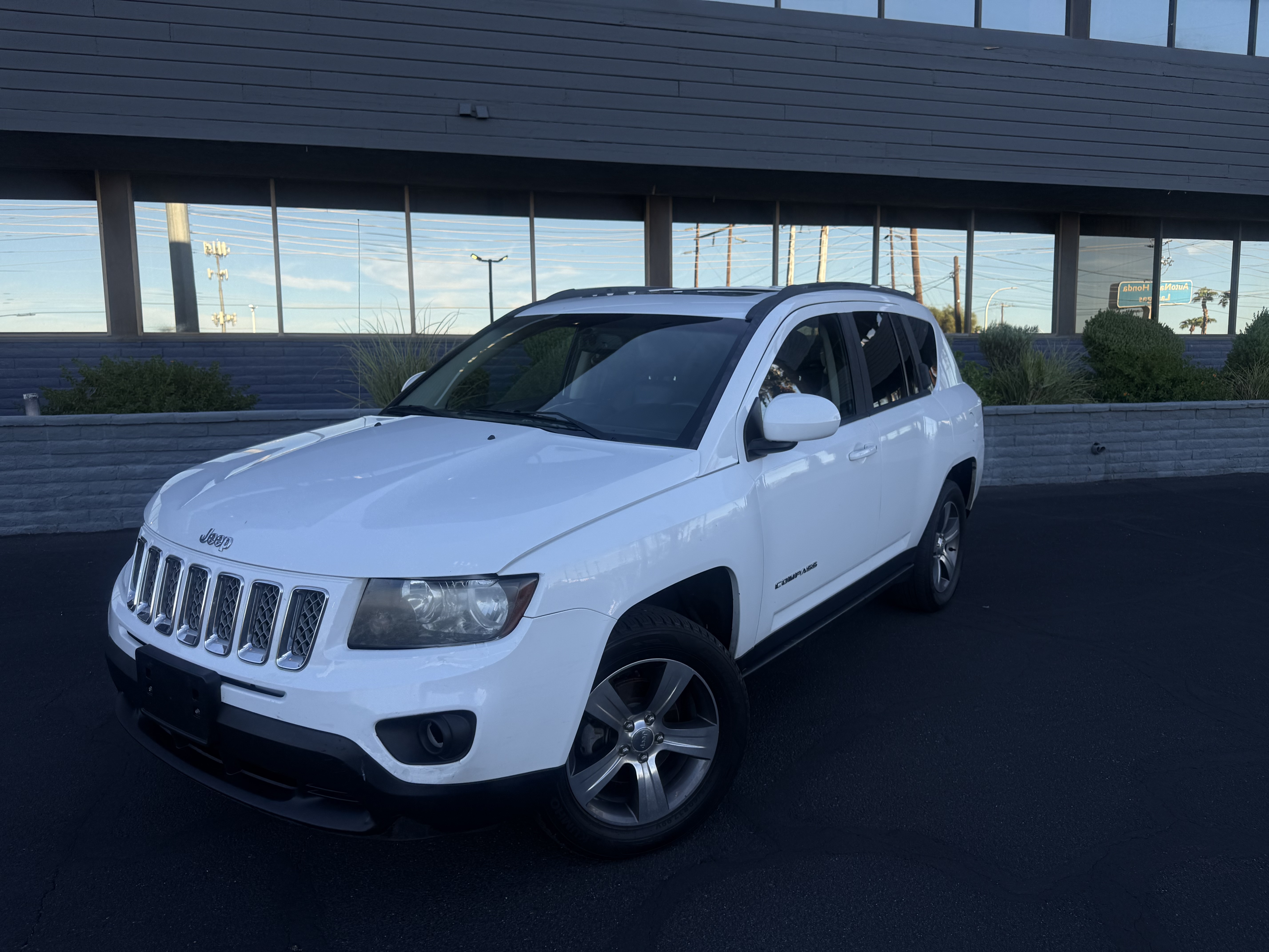 White 2016 Jeep Compass SUV / Crossover Four-Wheel Drive Automatic