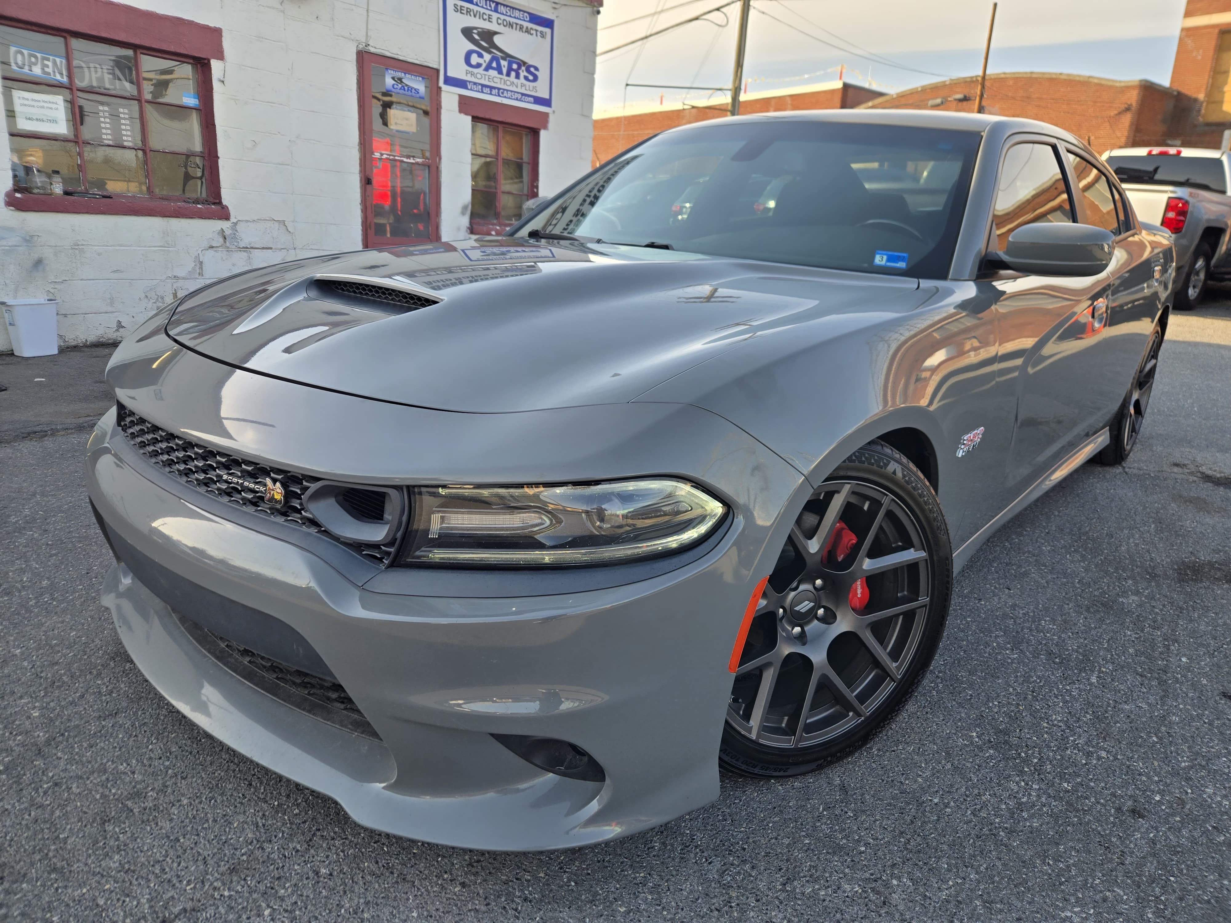 Gray 2019 Dodge Charger Sedan Rear-Wheel Drive Automatic