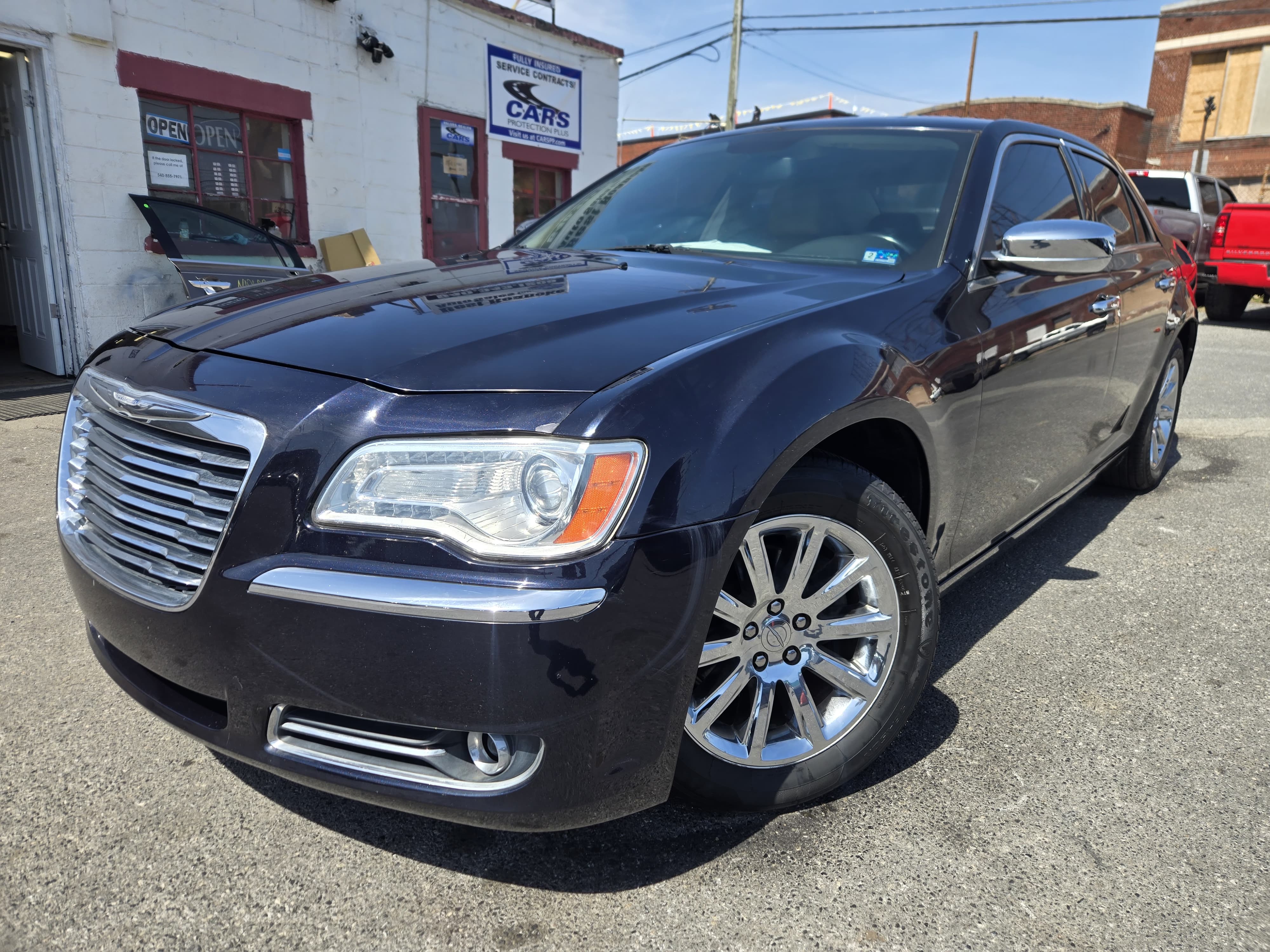 2011 Chrysler 300 Limited RWD